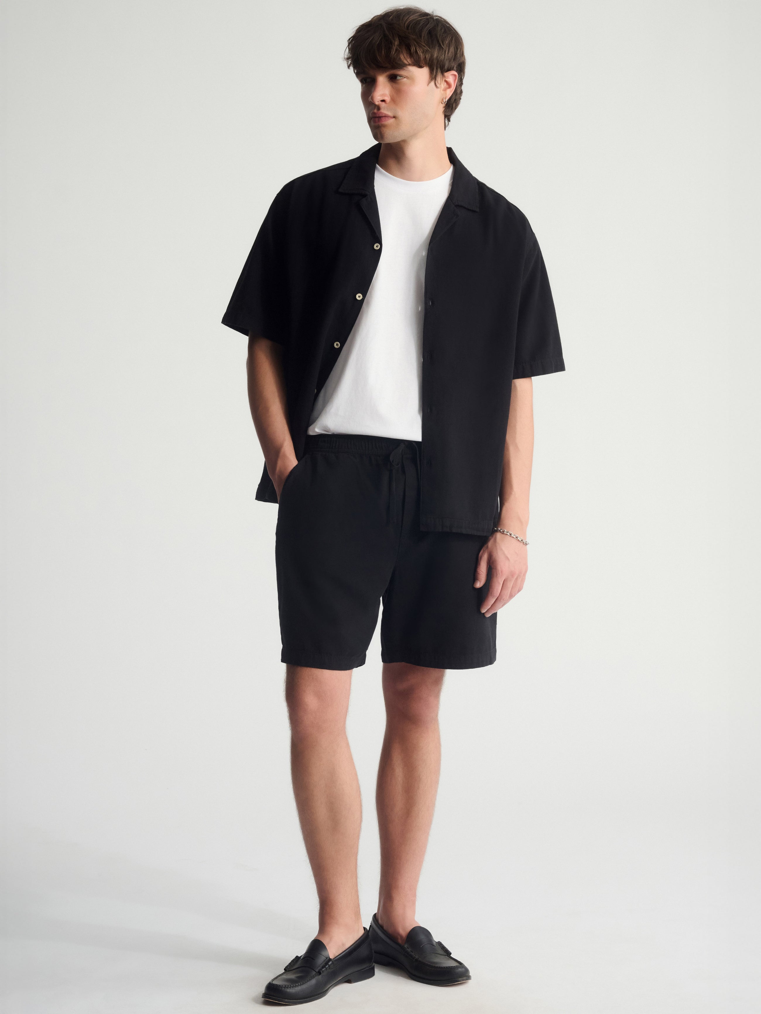 Men's Linen-Blend Short Sleeve Shirt In Black - BROOKLYN INDUSTRIES
