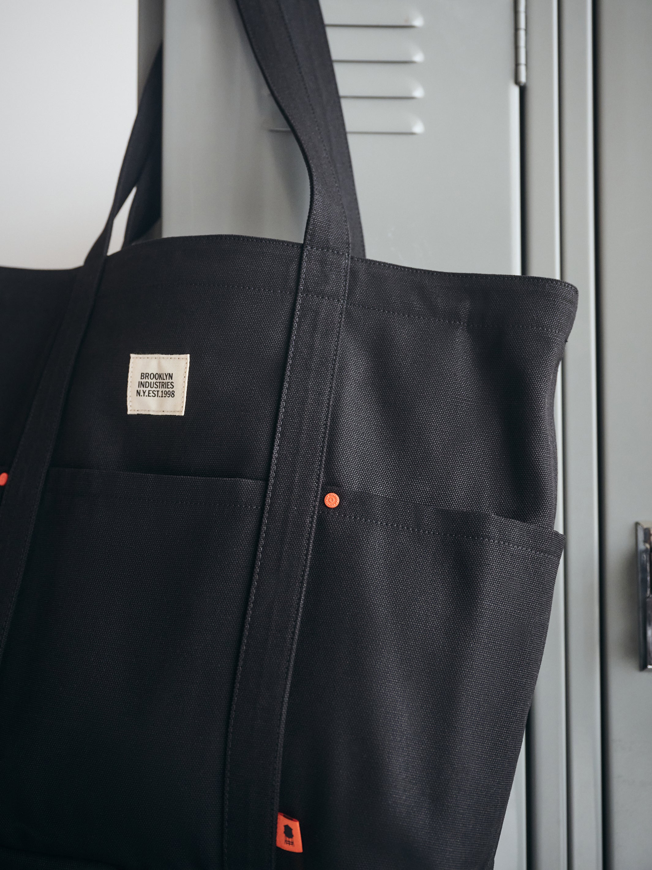 Brooklyn Tote Bag in Black - BROOKLYN INDUSTRIES