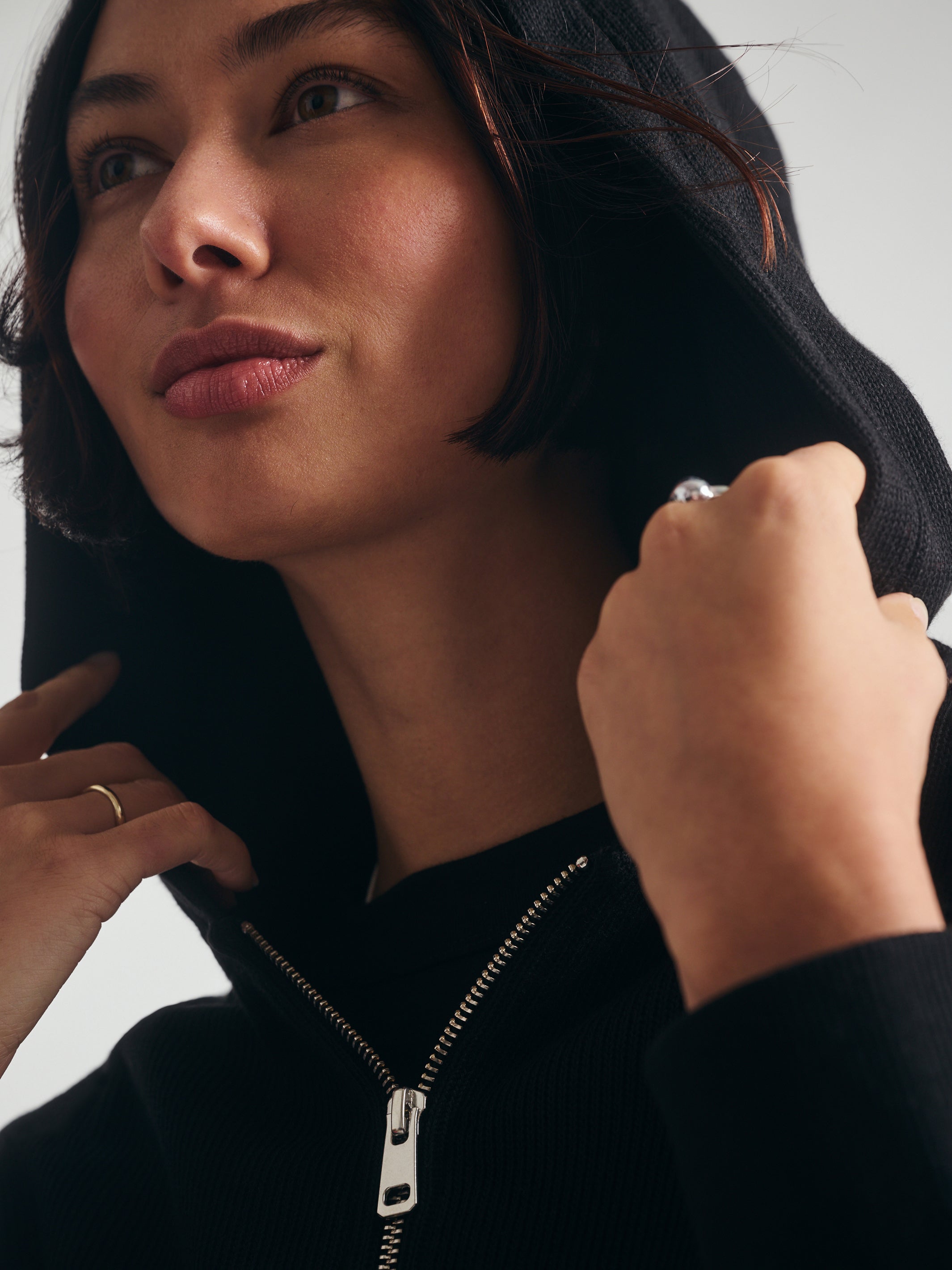 Women's Cropped Zip-Up Hoodie in Black - BROOKLYN INDUSTRIES