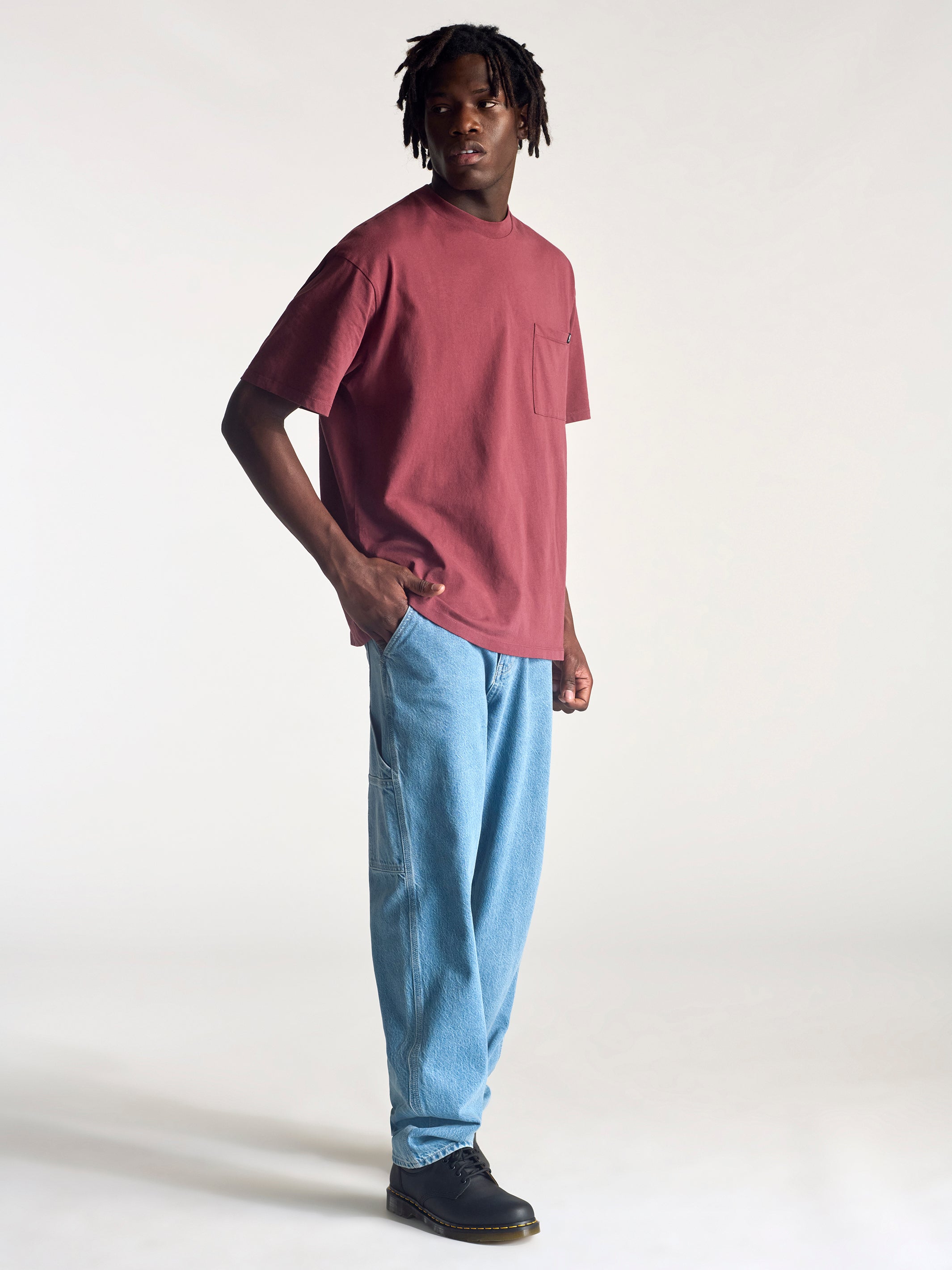 Men's Short Sleeve Pocket T-Shirt In Red Mahogany - BROOKLYN INDUSTRIES