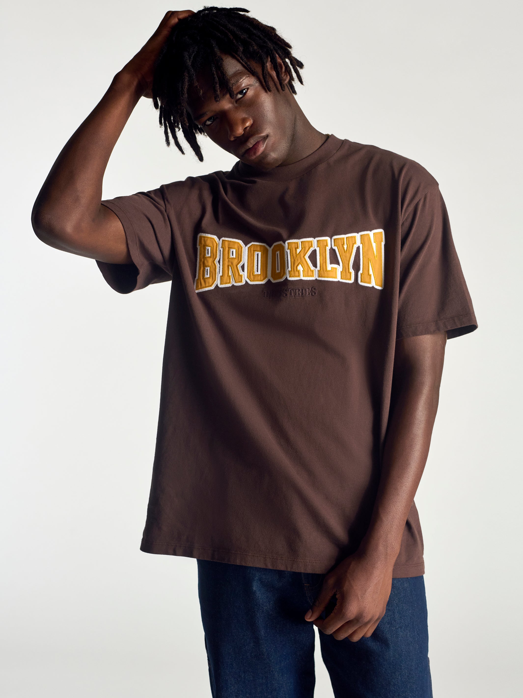 Men's Brooklyn Campus T-Shirt In Coffee Bean - BROOKLYN INDUSTRIES