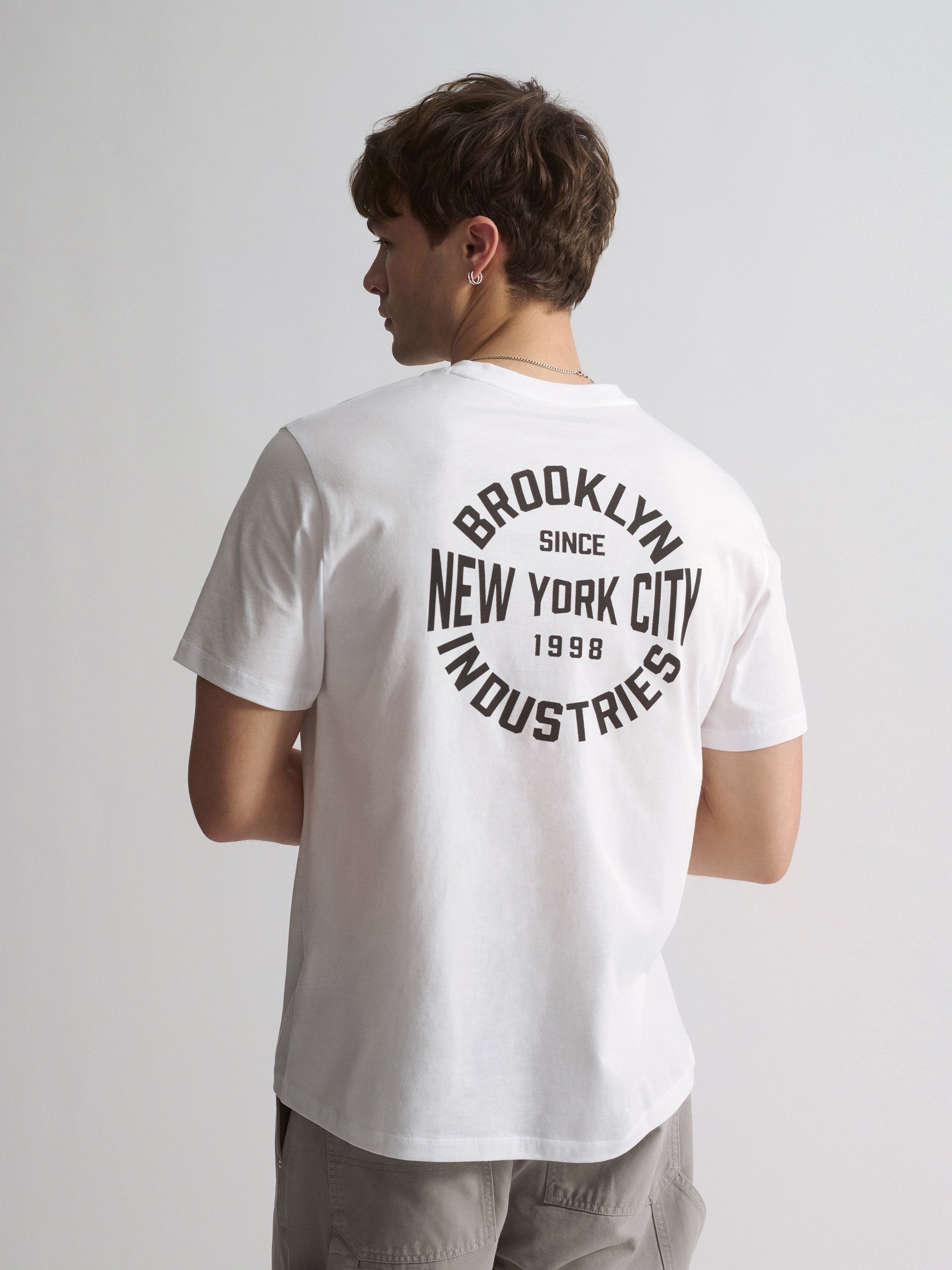 Men's Brooklyn Graphic Slim T-Shirt In White - BROOKLYN INDUSTRIES
