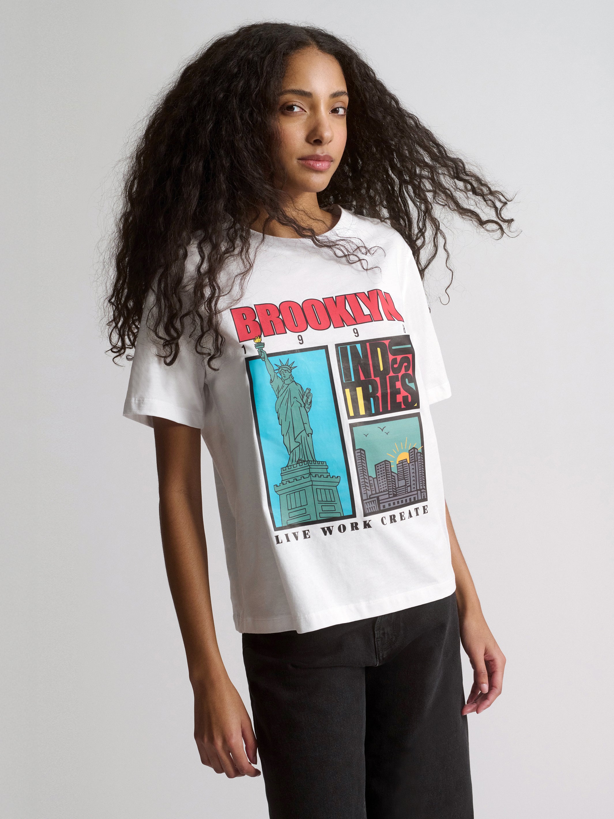 Women's Brooklyn Graphic T-Shirt In White - BROOKLYN INDUSTRIES