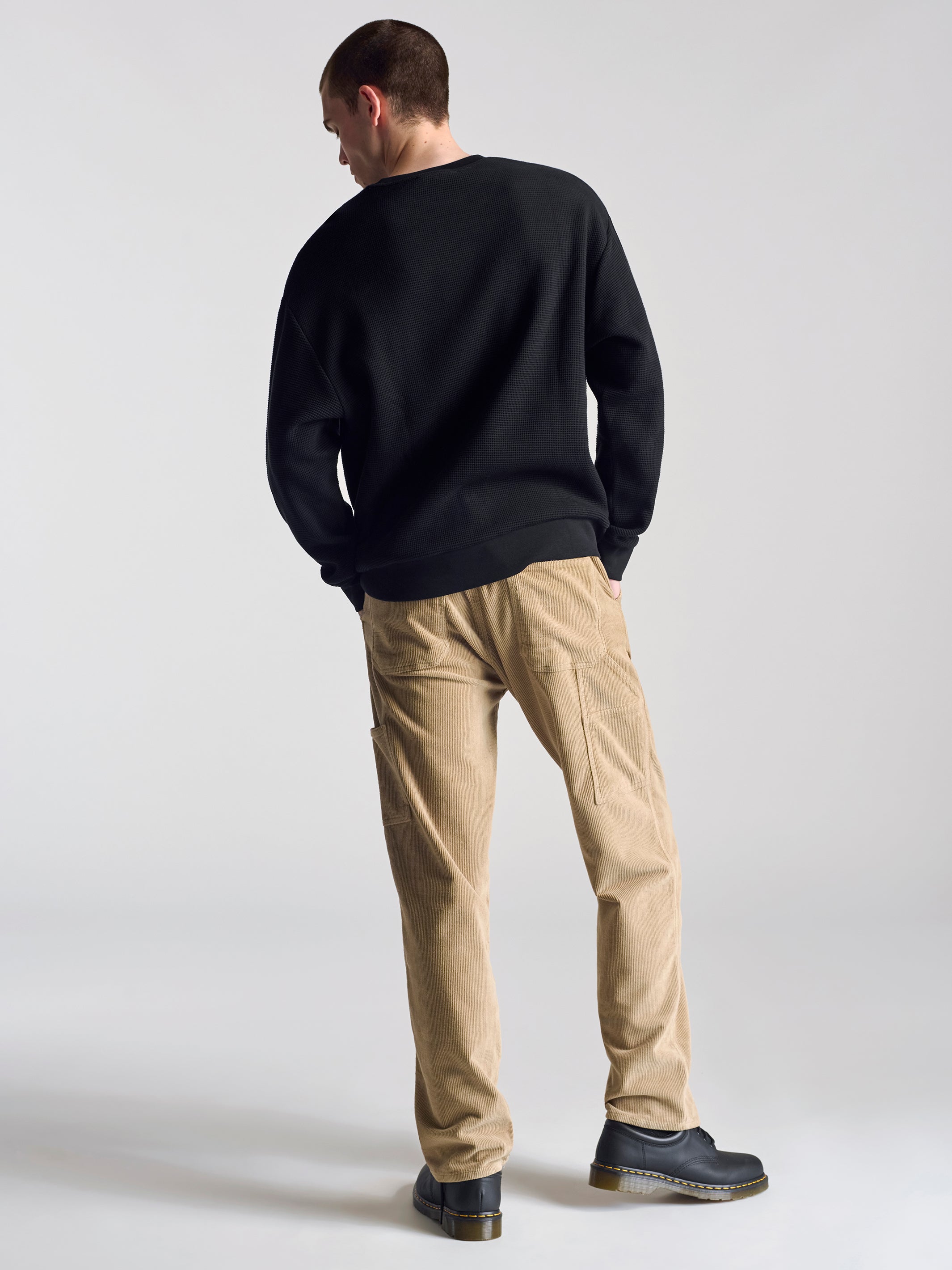 Men's Waffle Crew Neck Sweatshirt In Black - BROOKLYN INDUSTRIES