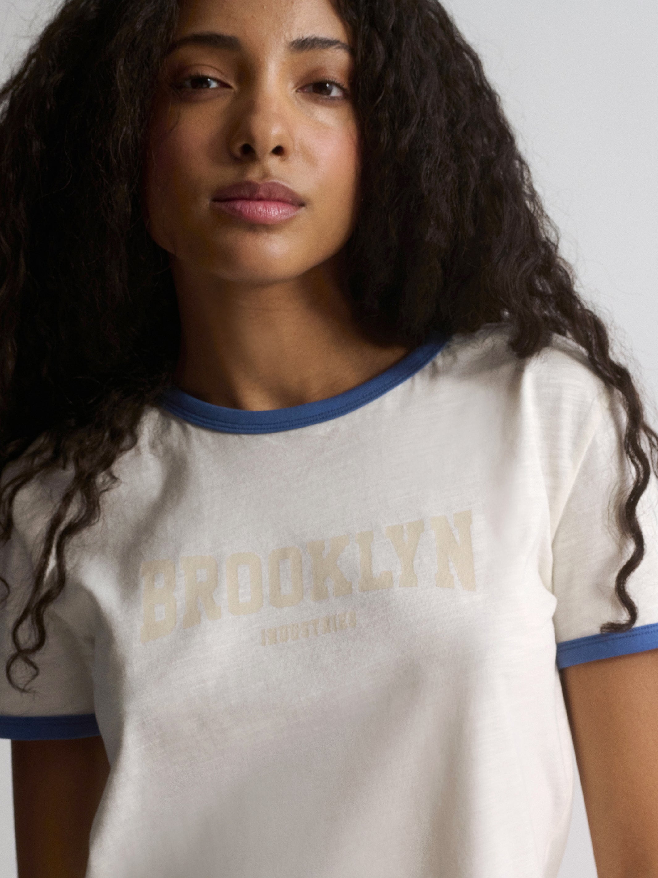 Women's Brooklyn Slim Fit T-Shirt In Antique White - BROOKLYN INDUSTRIES