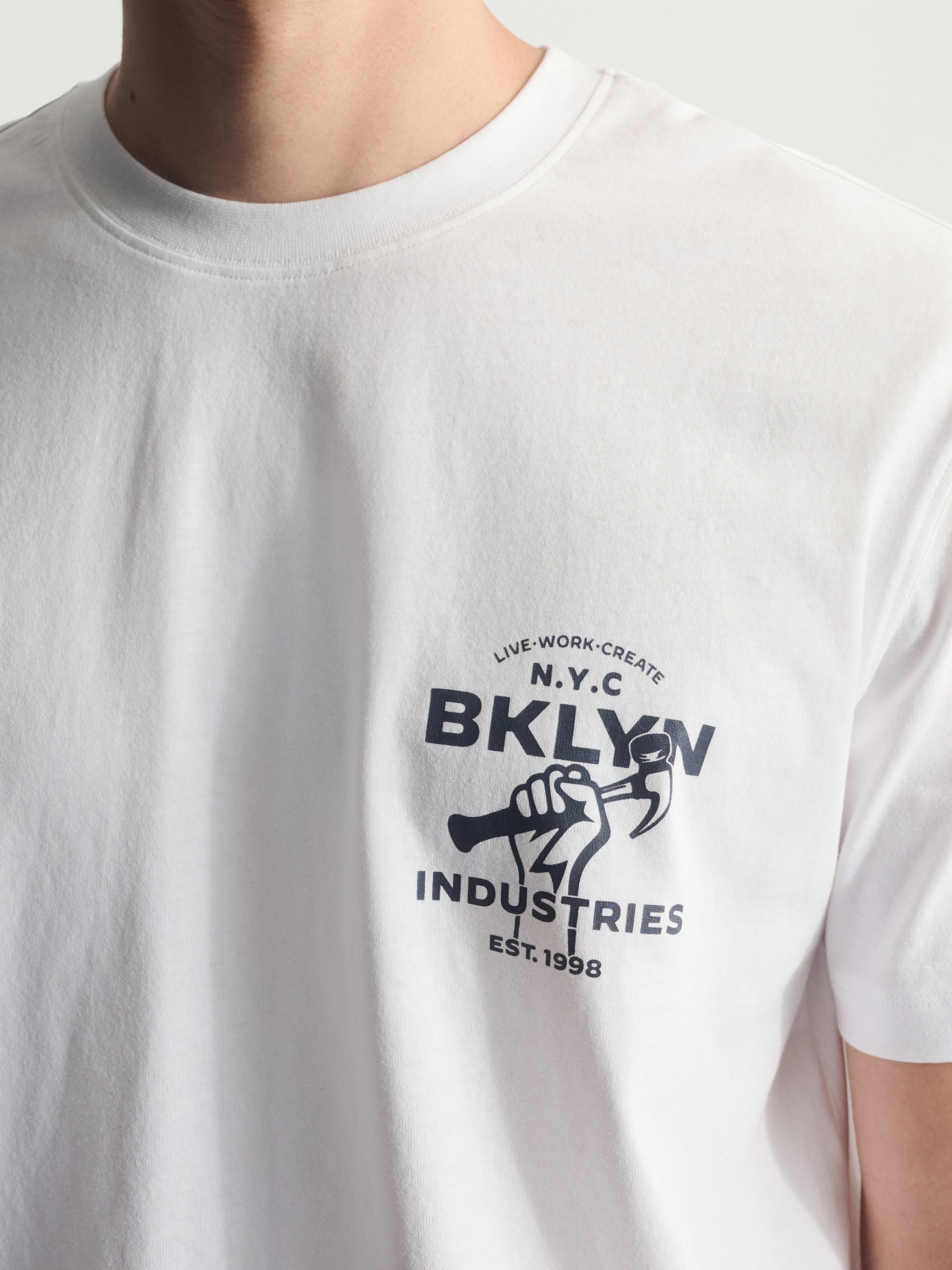 Men's Vintage Brooklyn Graphic T-Shirt In White - BROOKLYN INDUSTRIES