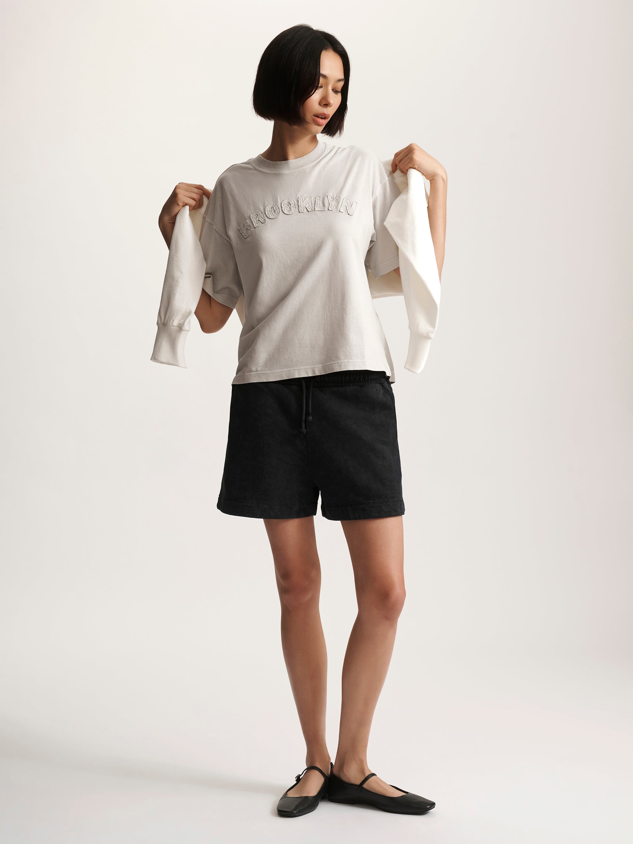 Women's Brooklyn Graphic T-Shirt In Oyster Mushroom - BROOKLYN INDUSTRIES