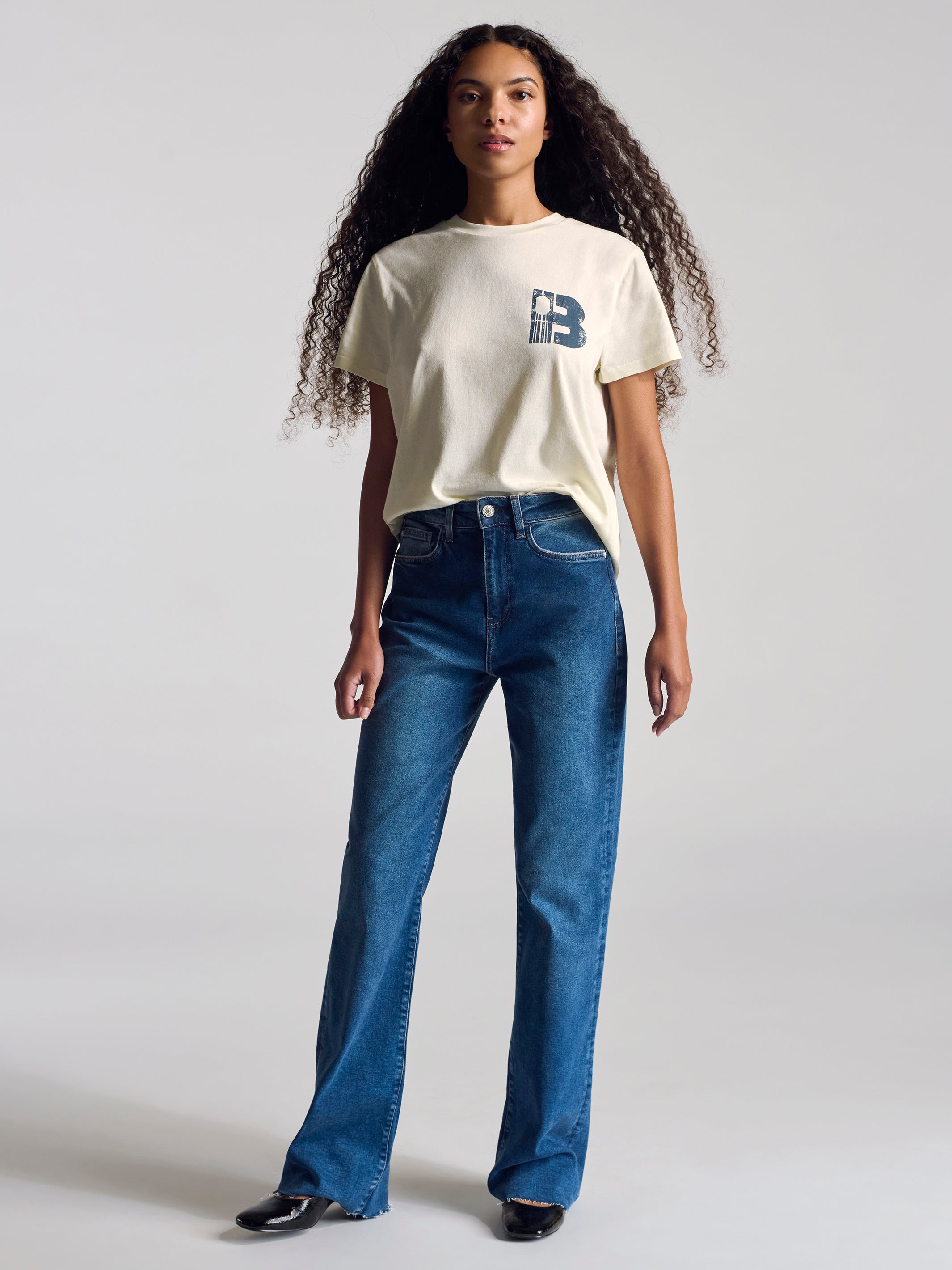Women's Brooklyn Vintage T-Shirt In Baby's Breath - BROOKLYN INDUSTRIES
