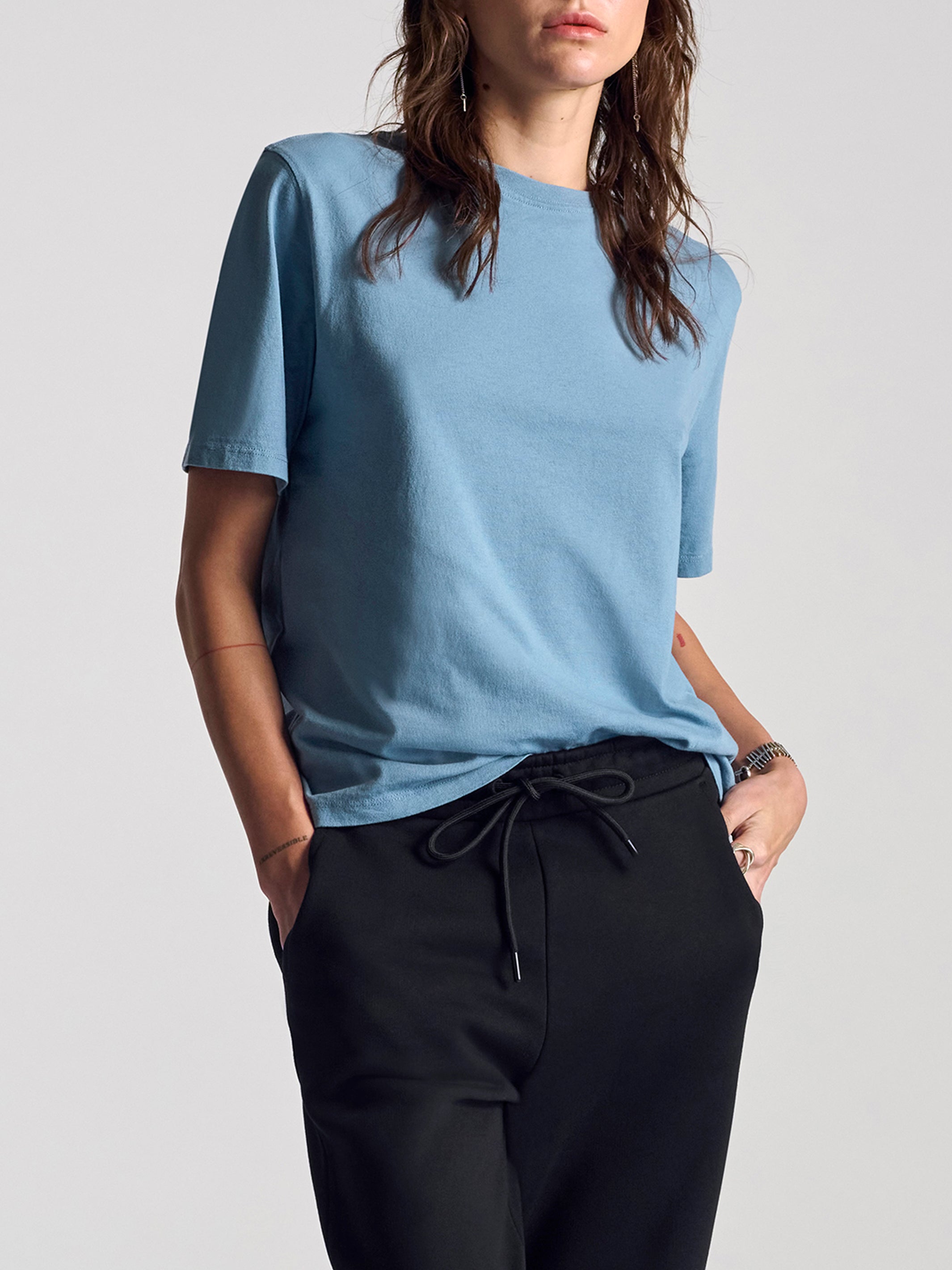Women's Nassau Crew Neck T-Shirt In Dusty Blue - BROOKLYN INDUSTRIES