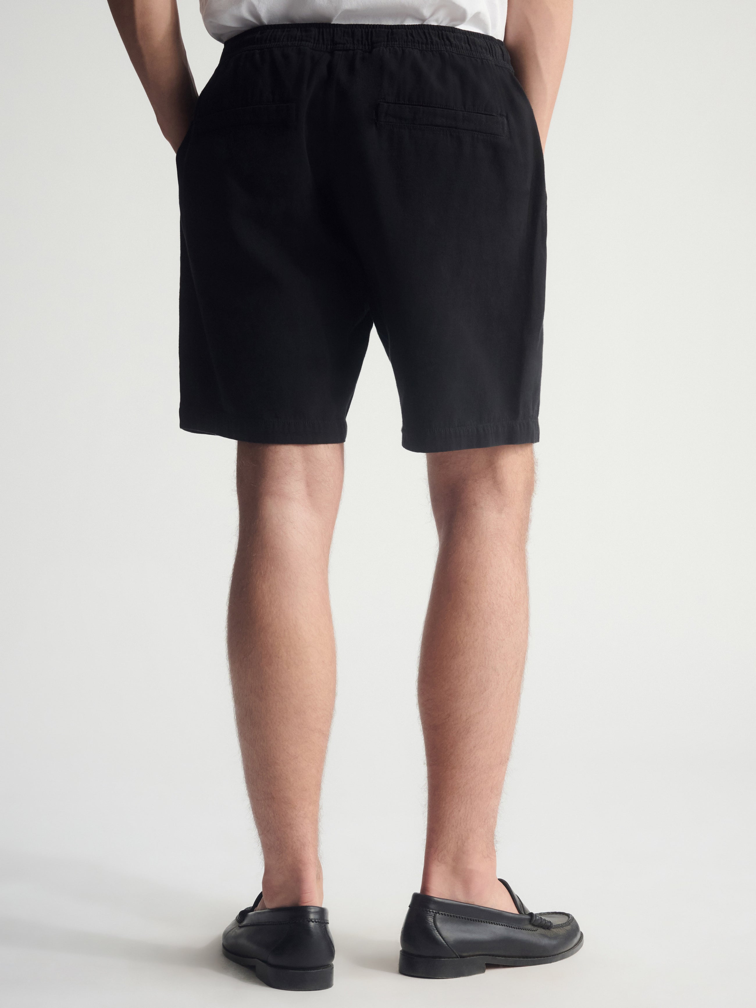 Men's Linen Blend Shorts In Black - BROOKLYN INDUSTRIES
