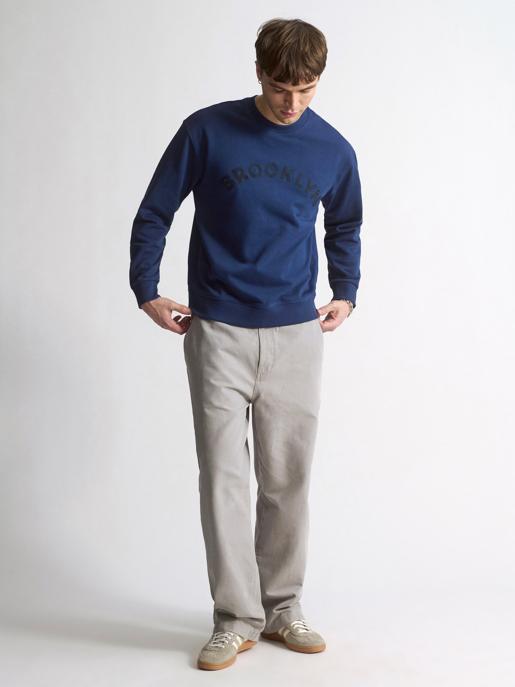 Men's Brooklyn Logo Crew Neck Sweatshirt In Medieval Blue - BROOKLYN INDUSTRIES