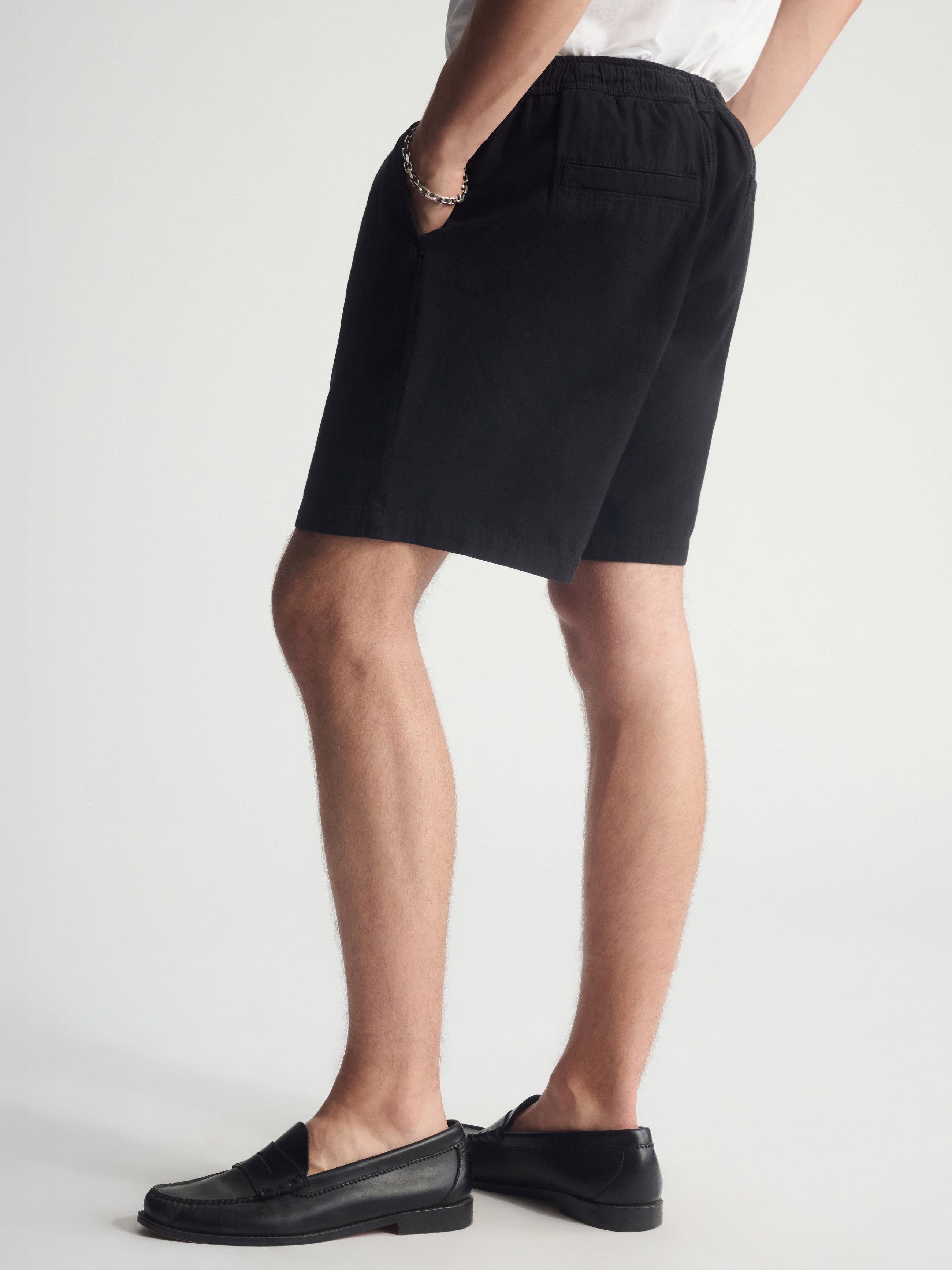 Men's Linen Blend Shorts In Black - BROOKLYN INDUSTRIES