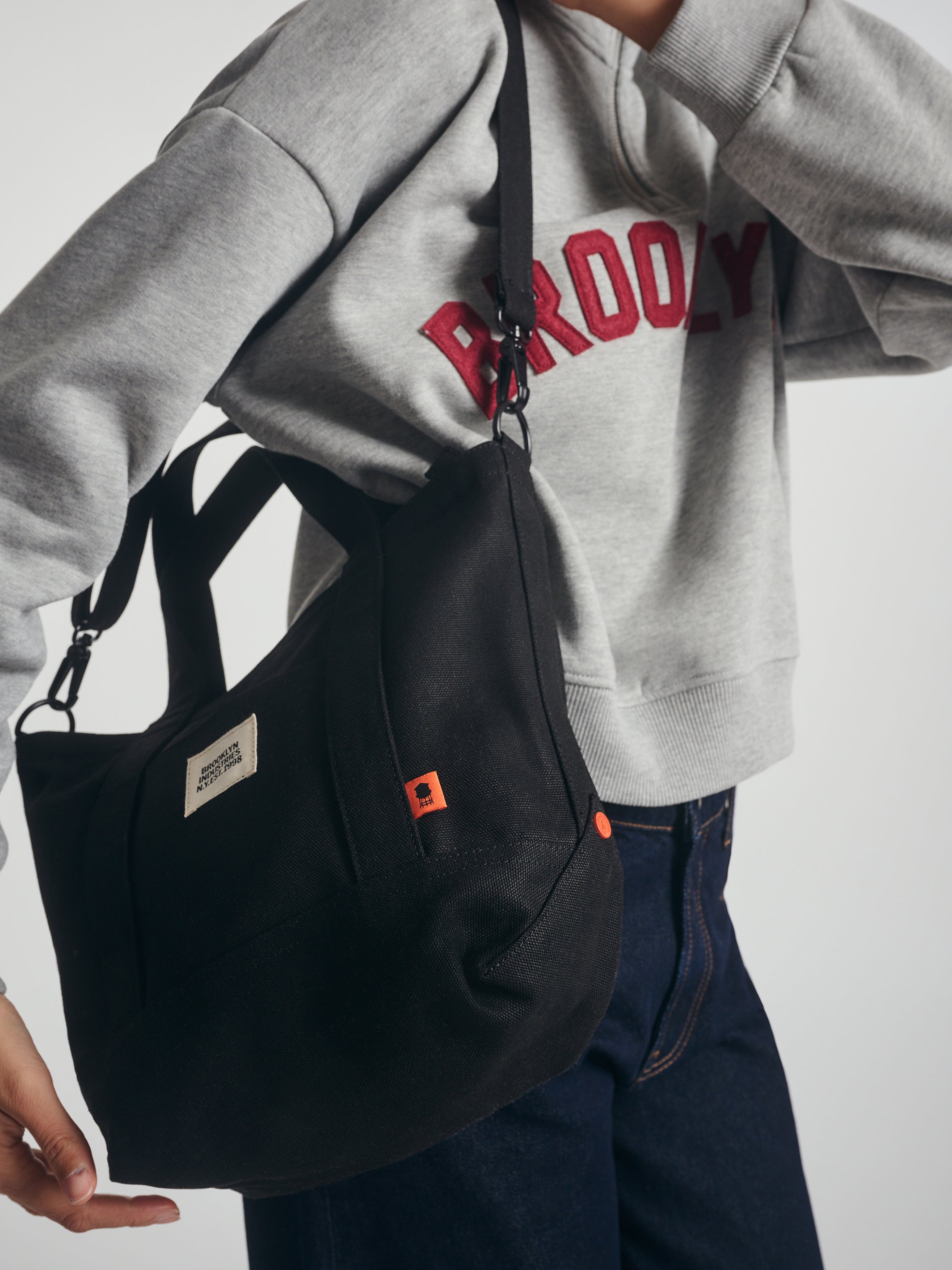 Brooklyn Crossbody Tote Bag in Black - BROOKLYN INDUSTRIES