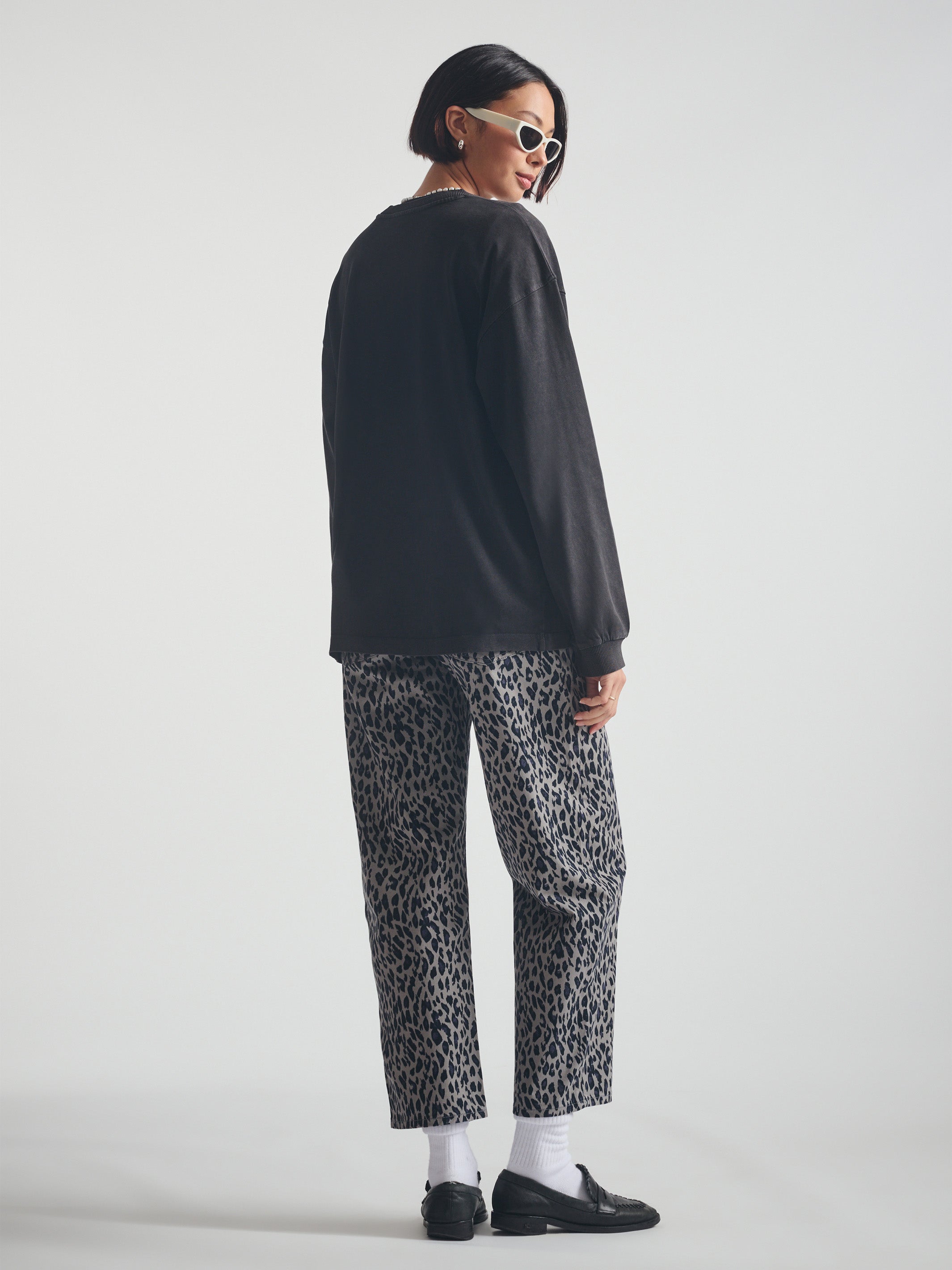 Women's Brooklyn Acid Washed Sweatshirt - BROOKLYN INDUSTRIES