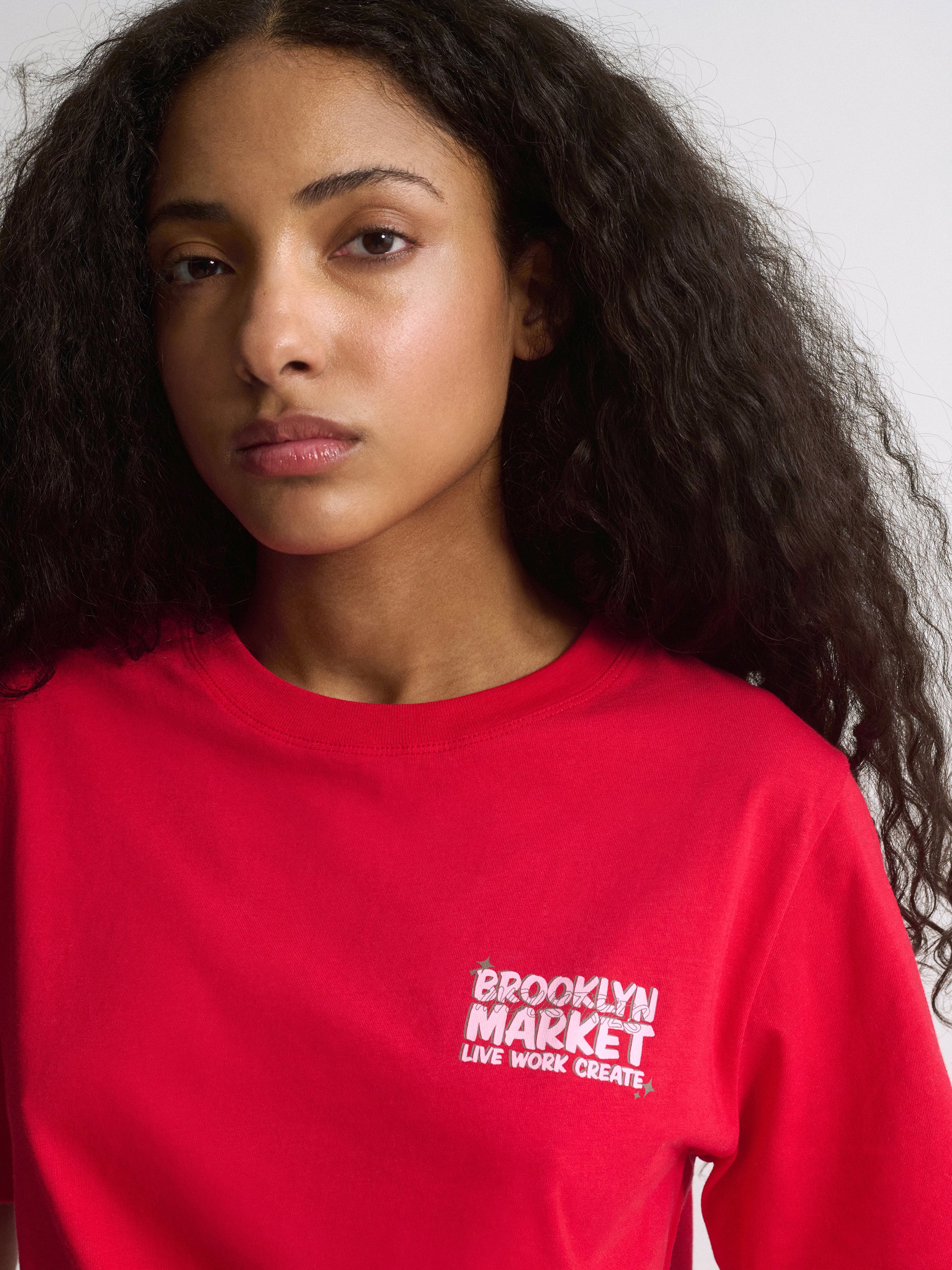 Women's Brooklyn Market T-Shirt In True Red - BROOKLYN INDUSTRIES