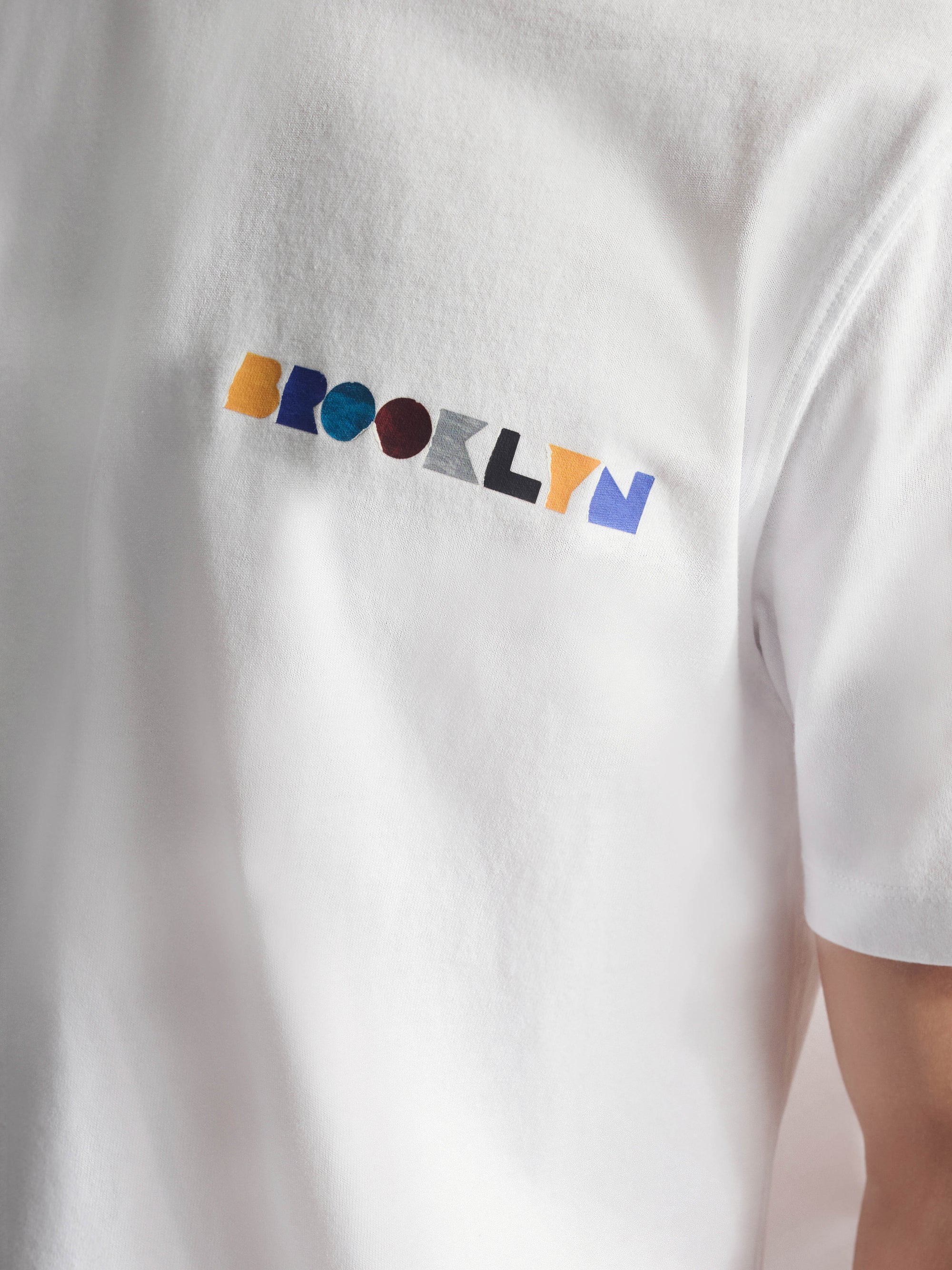Men's Brooklyn Water Tower T-Shirt In White - BROOKLYN INDUSTRIES