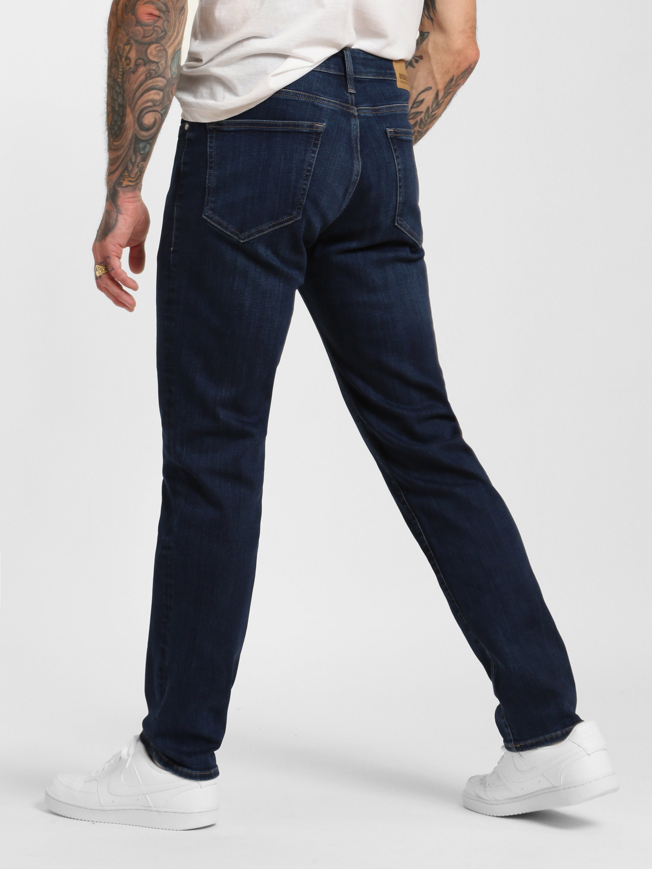 Brooklyn Industries Men's Franklin Athletic Fit Jeans in Dark Denim