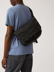 Utility Messenger Bag in Black - BROOKLYN INDUSTRIES