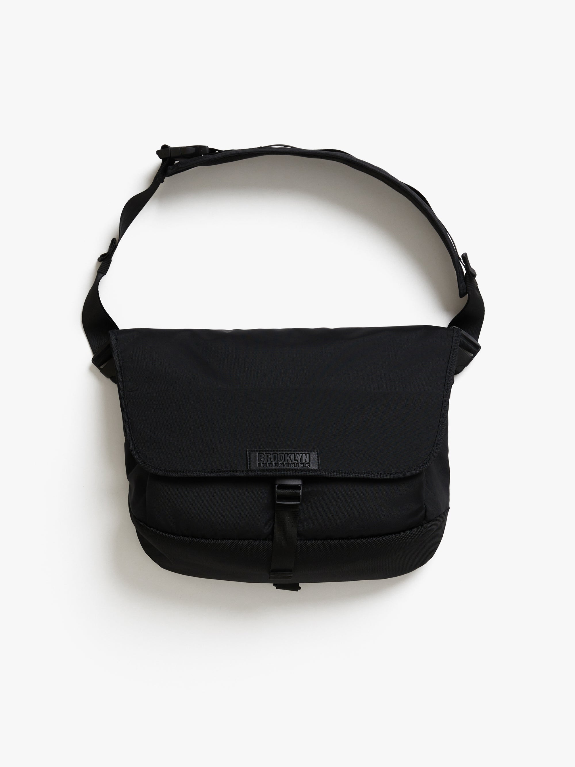 Utility Messenger Bag in Black - BROOKLYN INDUSTRIES