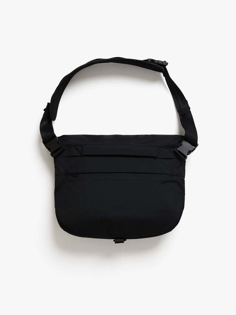 Utility Messenger Bag in Black - BROOKLYN INDUSTRIES