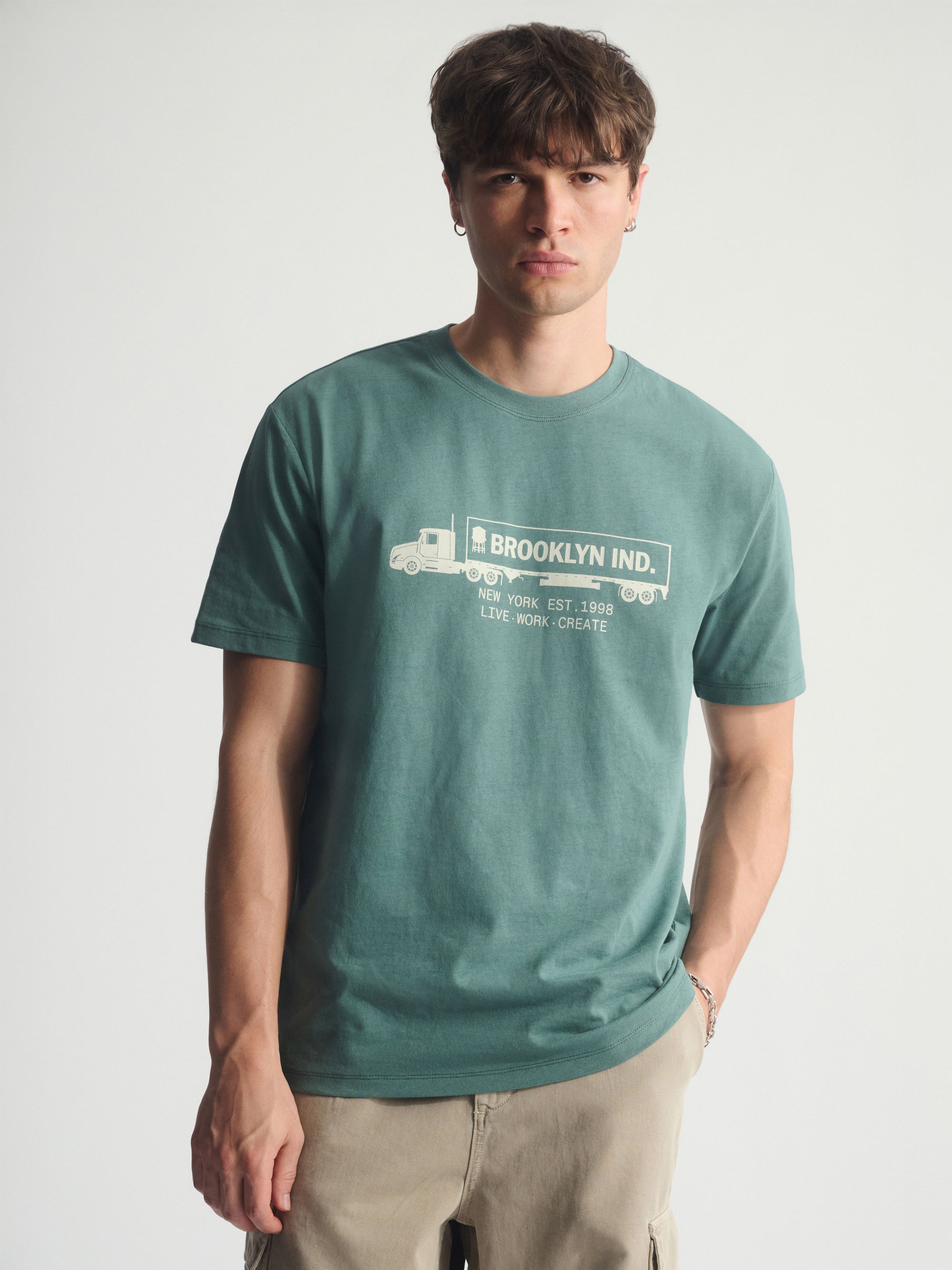 Men's Brooklyn Logo Cotton T-Shirt In Silver Pine
