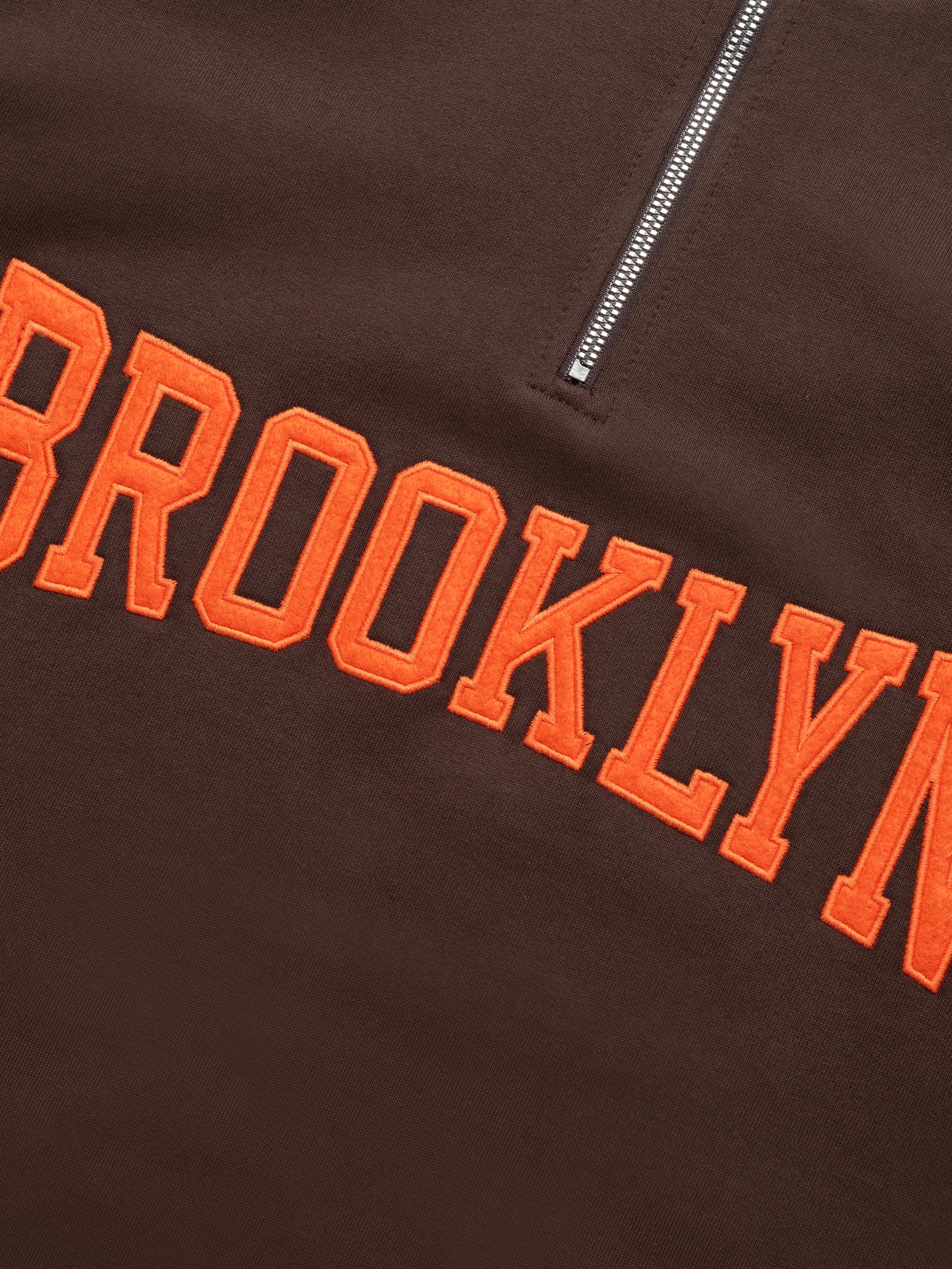 Men's Campus Half Zip Sweatshirt In Coffee Bean - BROOKLYN INDUSTRIES