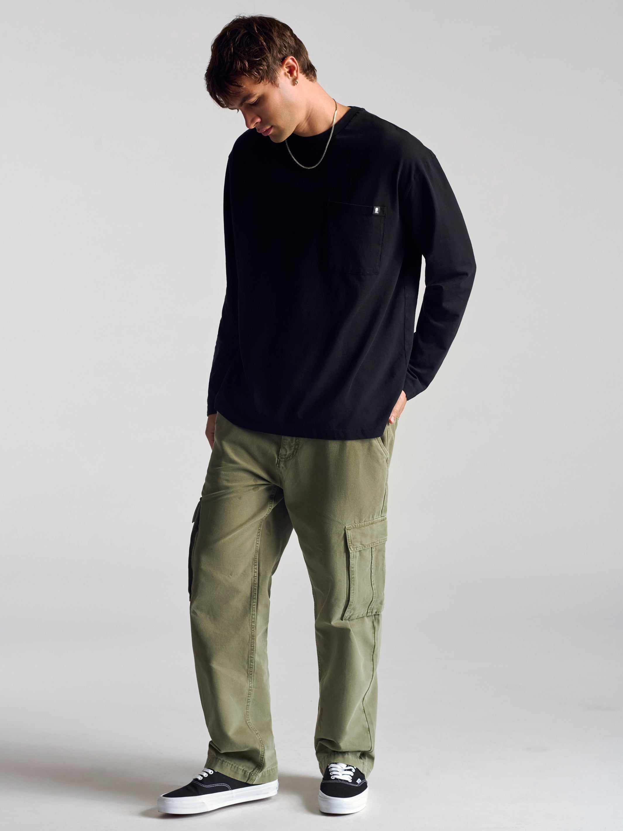 Men's Long Sleeve Pocket T-Shirt In Black - BROOKLYN INDUSTRIES