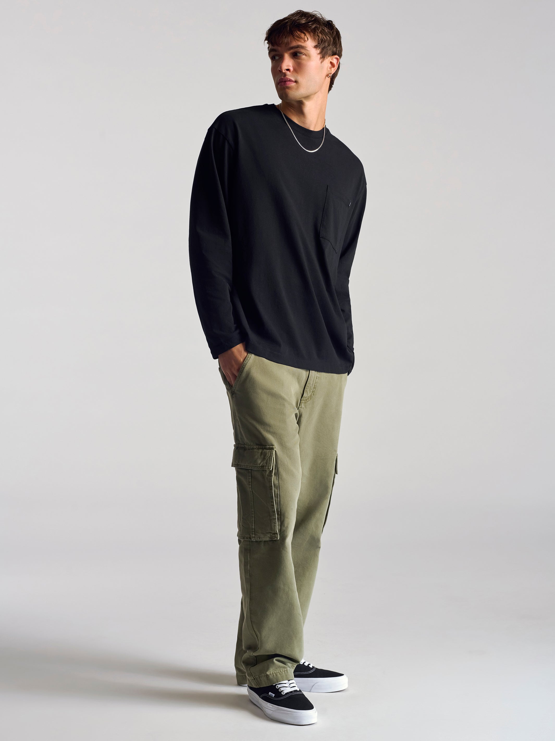 Men's Long Sleeve Pocket T-Shirt In Black - BROOKLYN INDUSTRIES