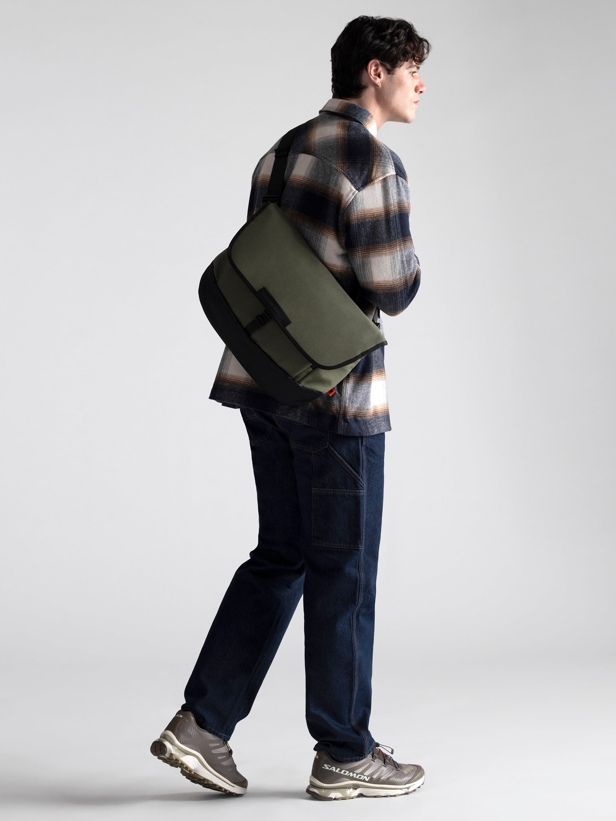 Utility Messenger Bag in Khaki - BROOKLYN INDUSTRIES