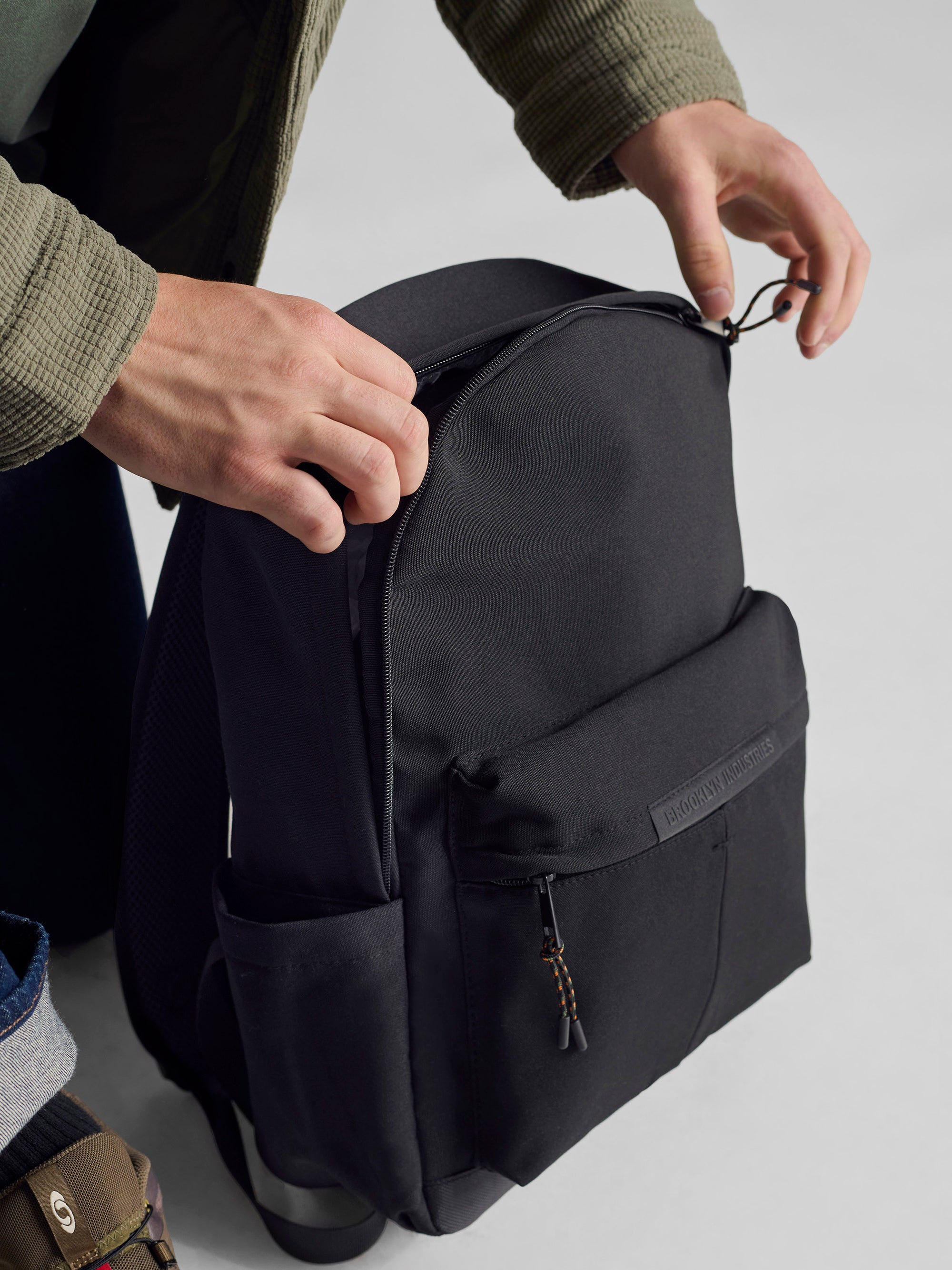 Backpack in Black - BROOKLYN INDUSTRIES