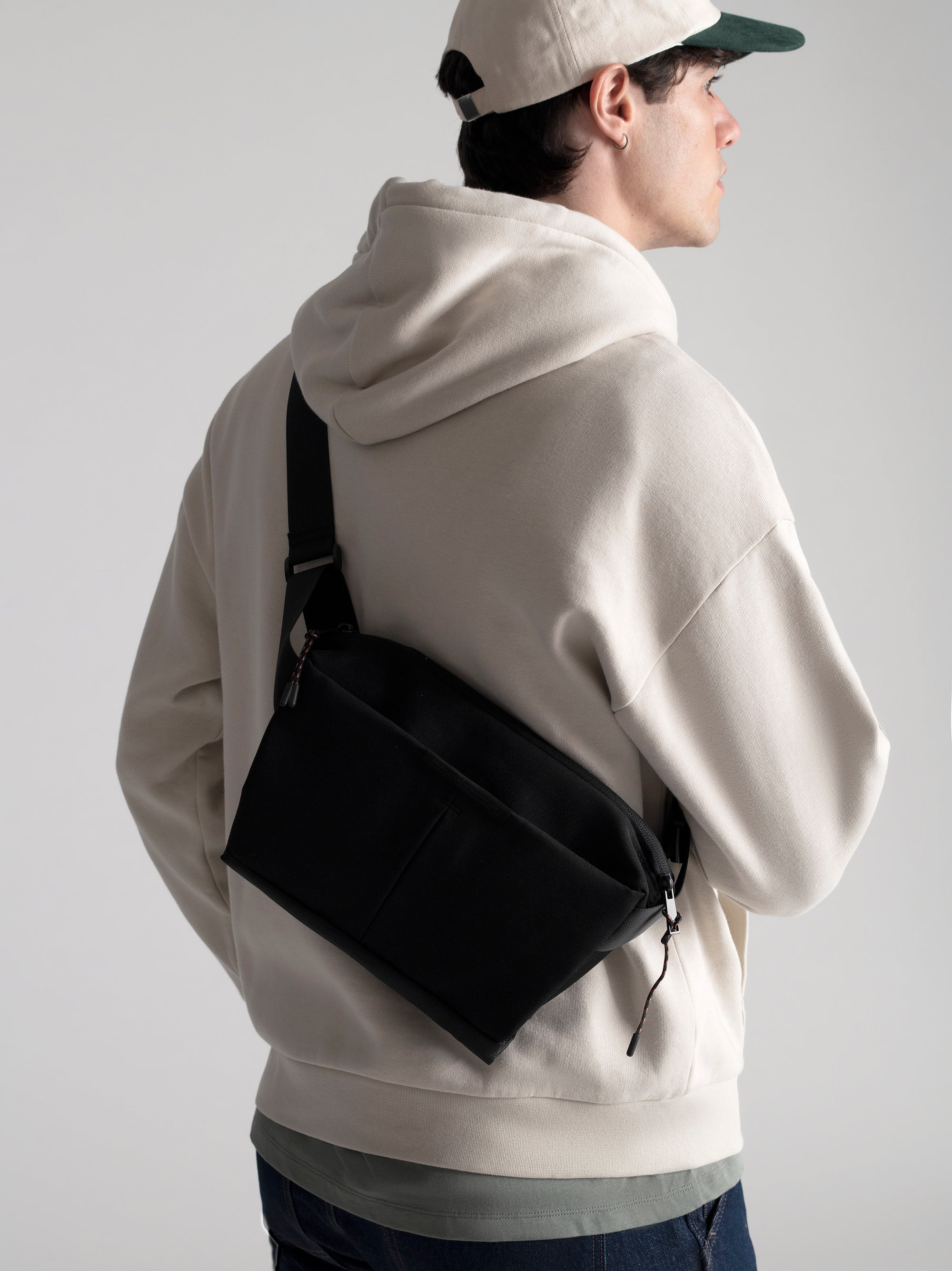 Belt Bag in Black - BROOKLYN INDUSTRIES