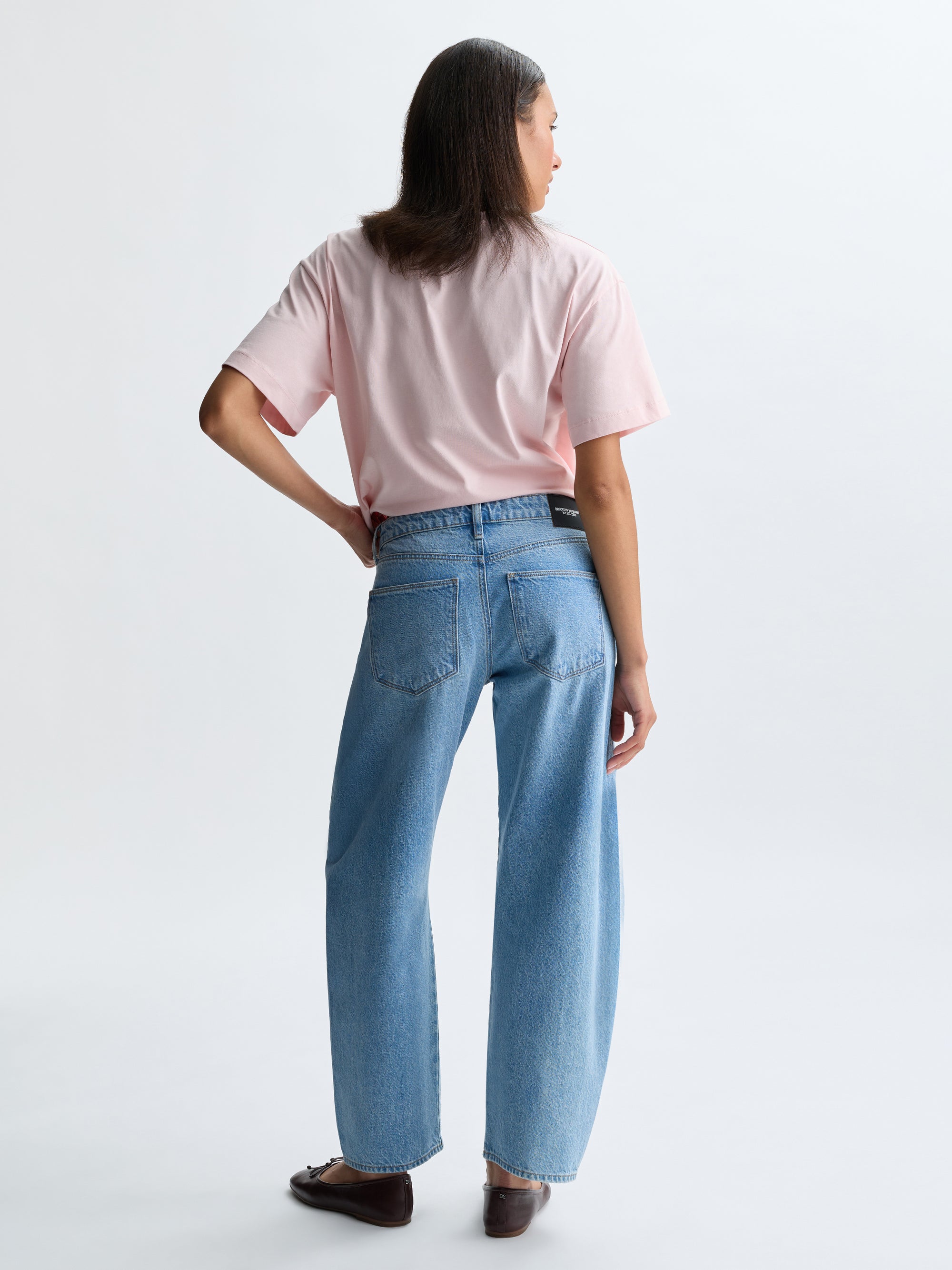 Women's Berry Barrel Twisted Jeans in Light Blue Denim - BROOKLYN INDUSTRIES