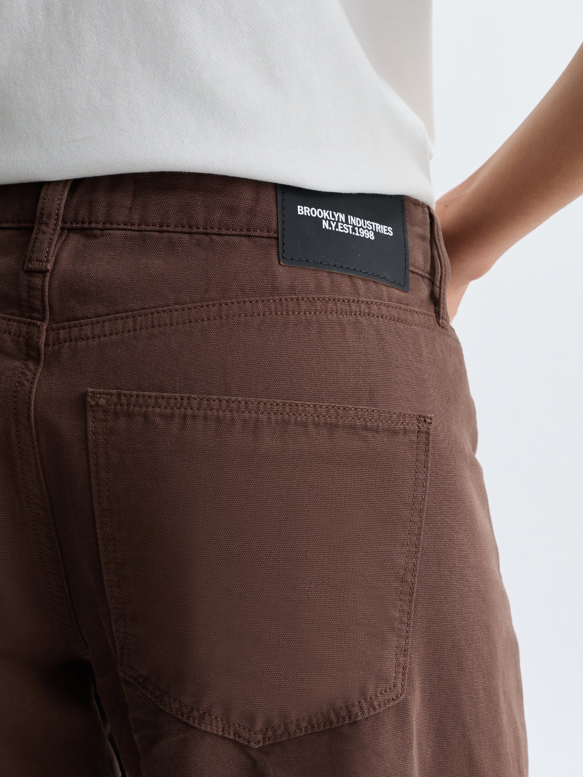 Women's Berry Barrel Twisted Pants in Shaved Chocolate Canvas - BROOKLYN INDUSTRIES