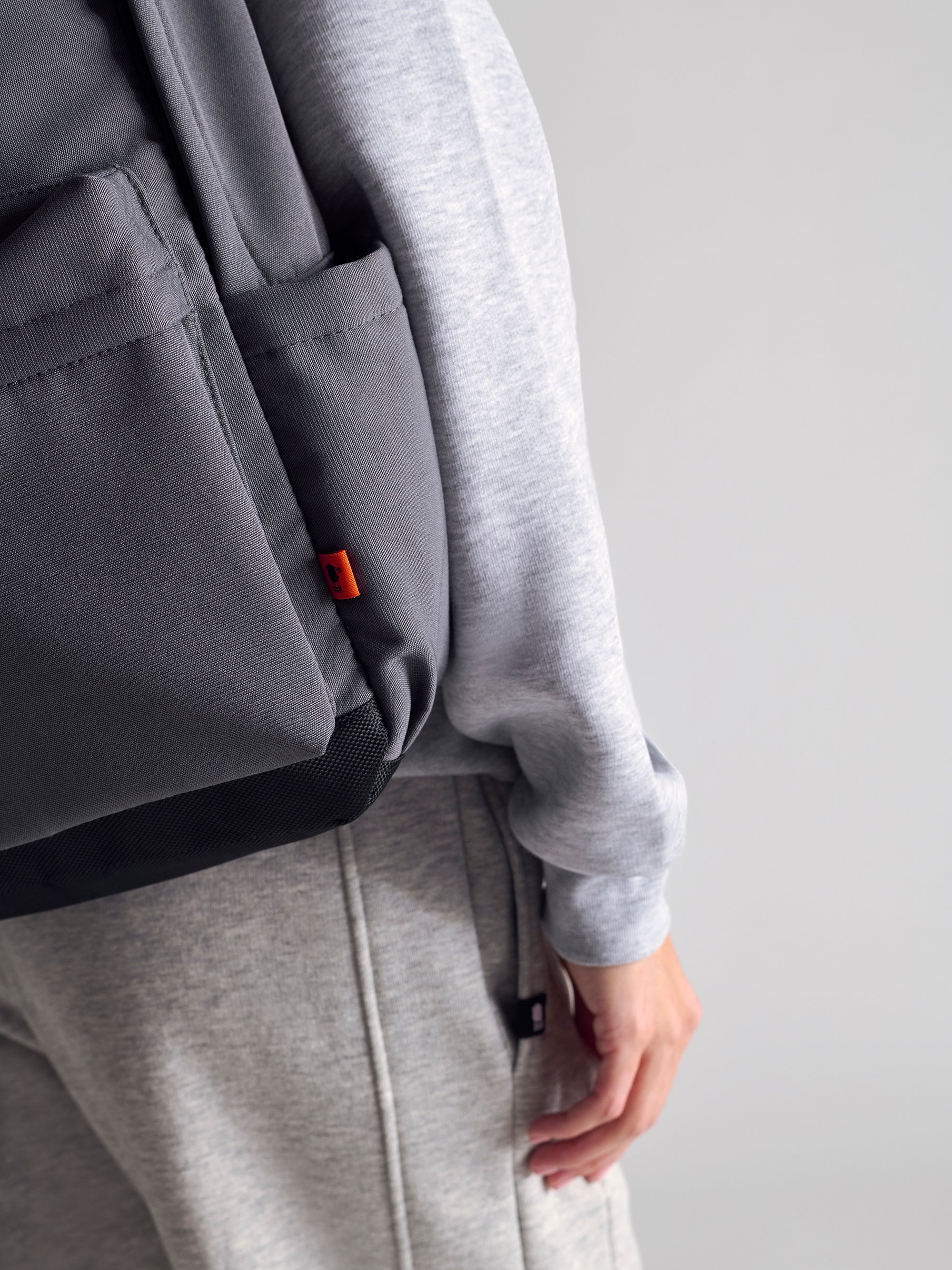 Backpack in Dark Grey - BROOKLYN INDUSTRIES