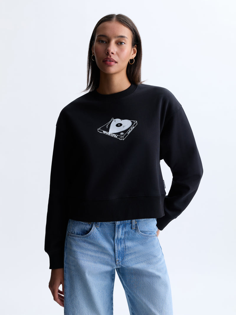 Women's Heart Crew Neck Sweatshirt in Black - BROOKLYN INDUSTRIES