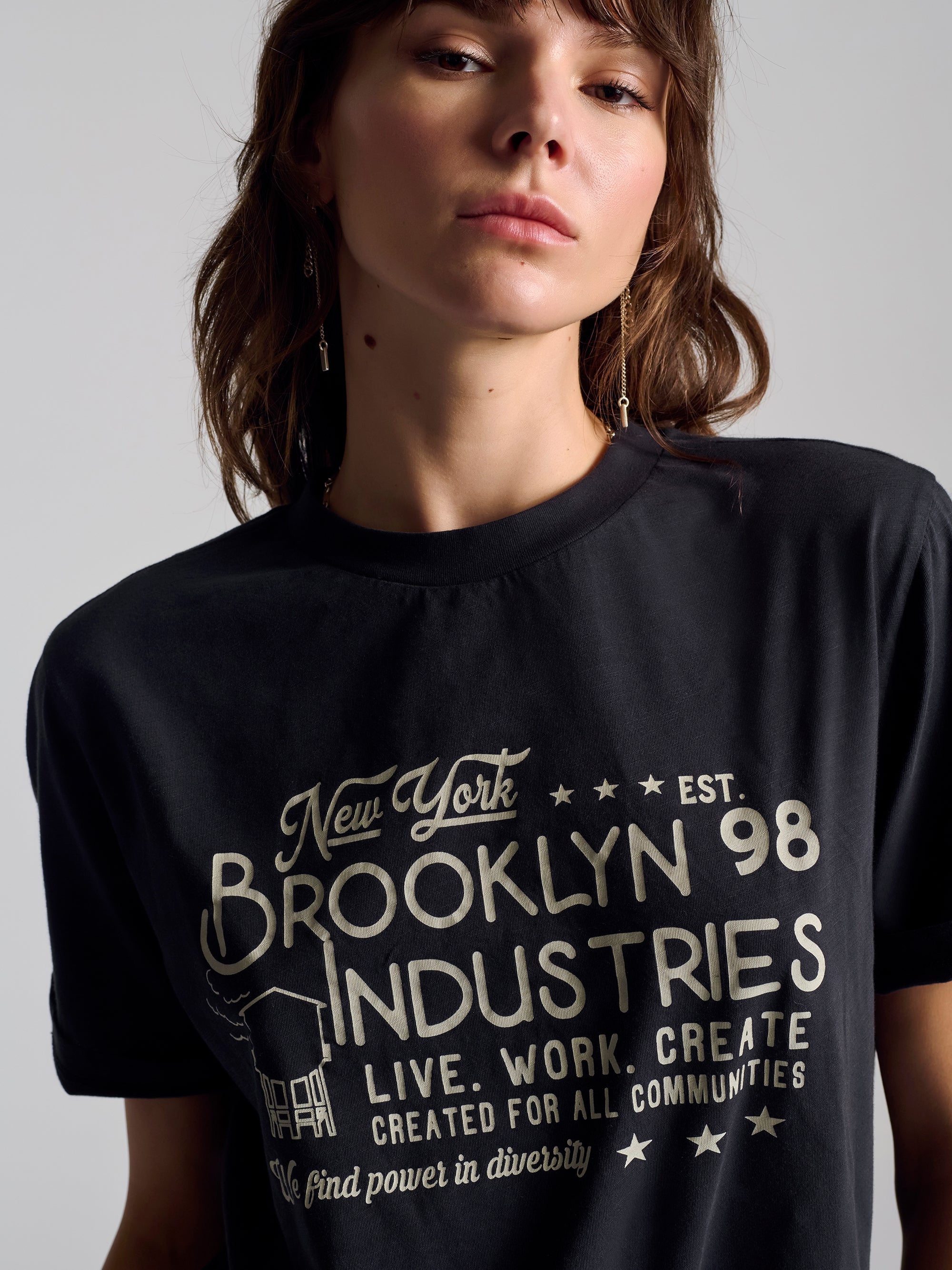 Women's Brooklyn 1998 T-Shirt In Black - BROOKLYN INDUSTRIES