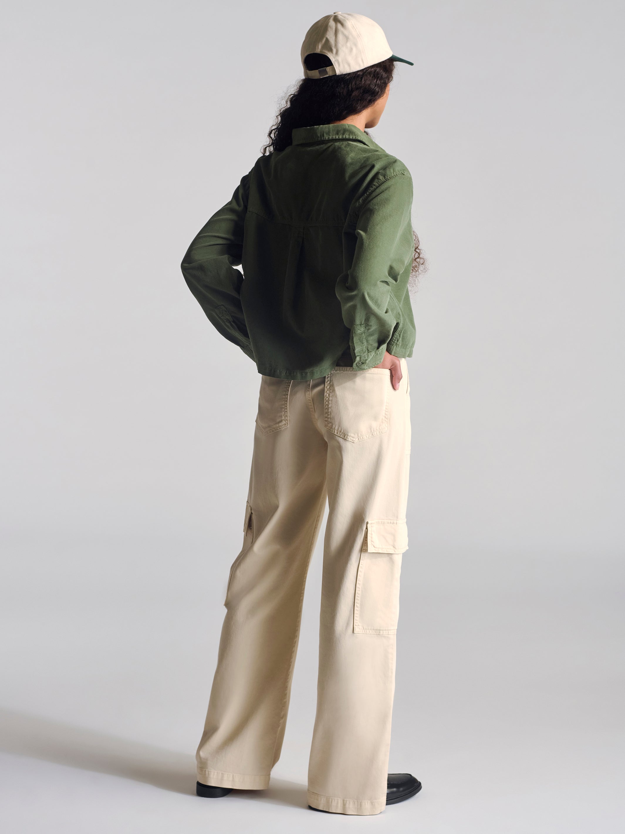 Women's Graham Corduroy Cropped Shirt in Moss - BROOKLYN INDUSTRIES