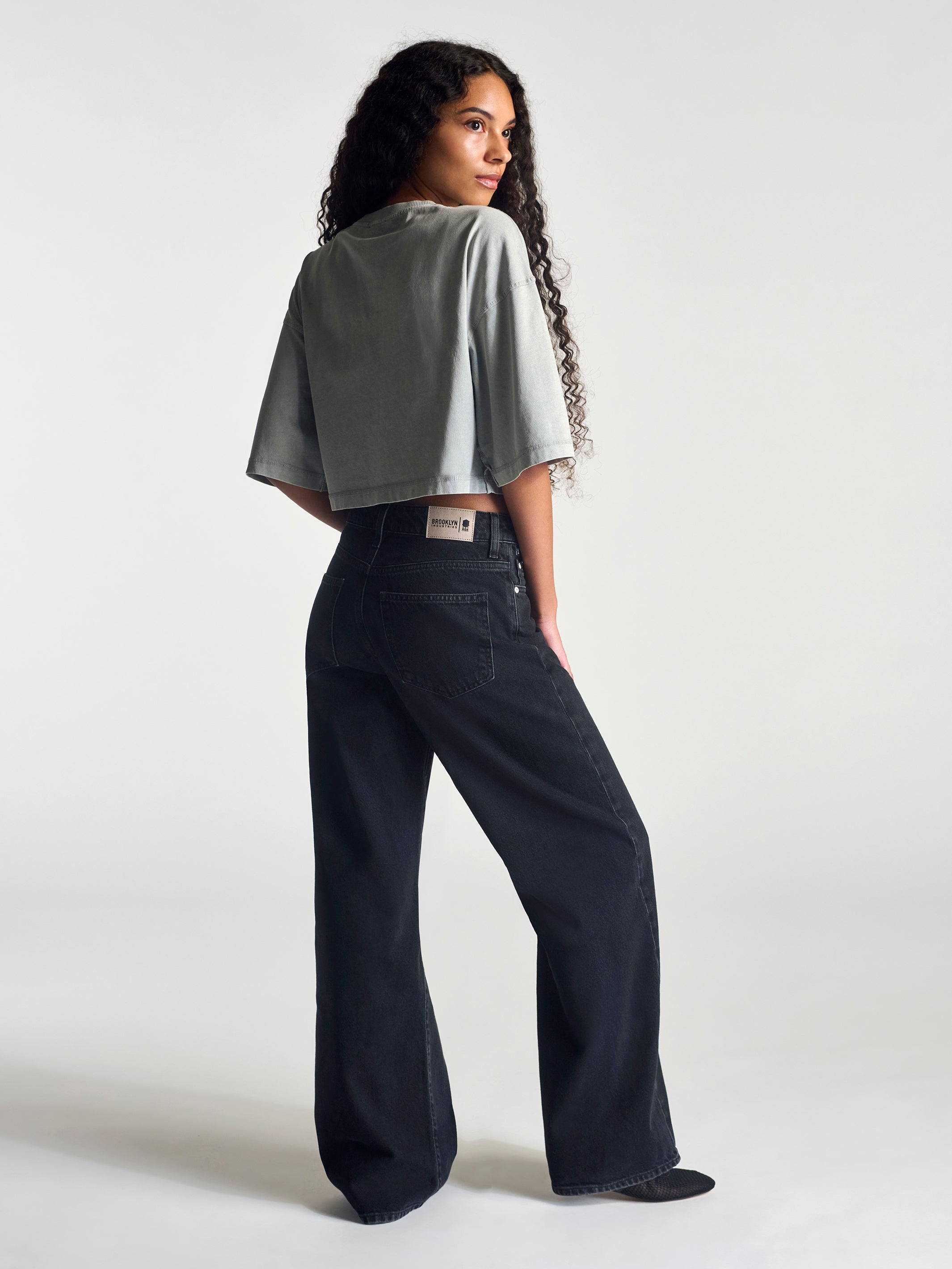 Women's Midtown Mid-Rise Relaxed Pants In Dark Smoke Denim - BROOKLYN INDUSTRIES