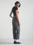 Women's Ribbed Cropped T-Shirt in Black