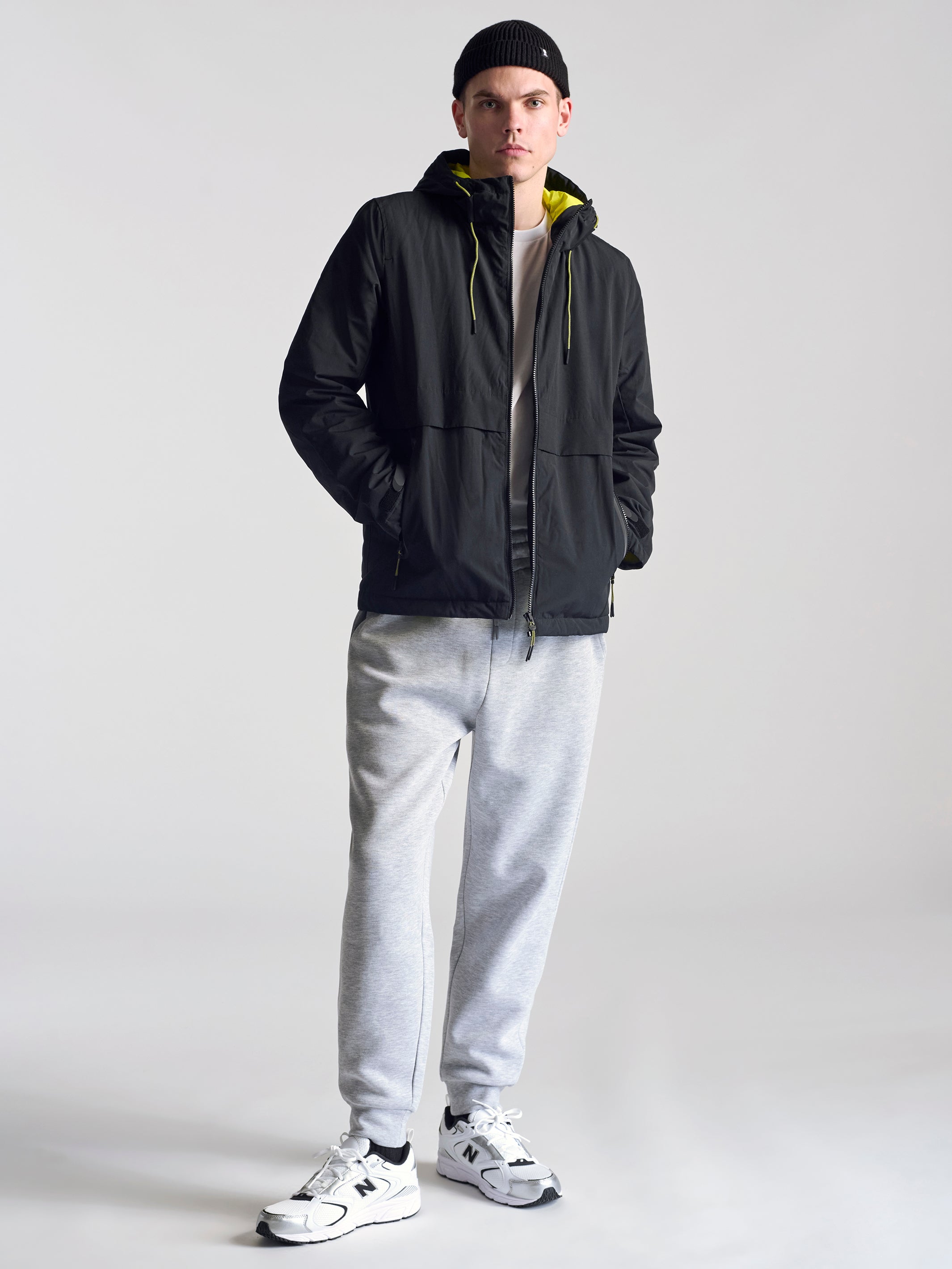 Men_sHoodedJacketInBlack1.jpg?