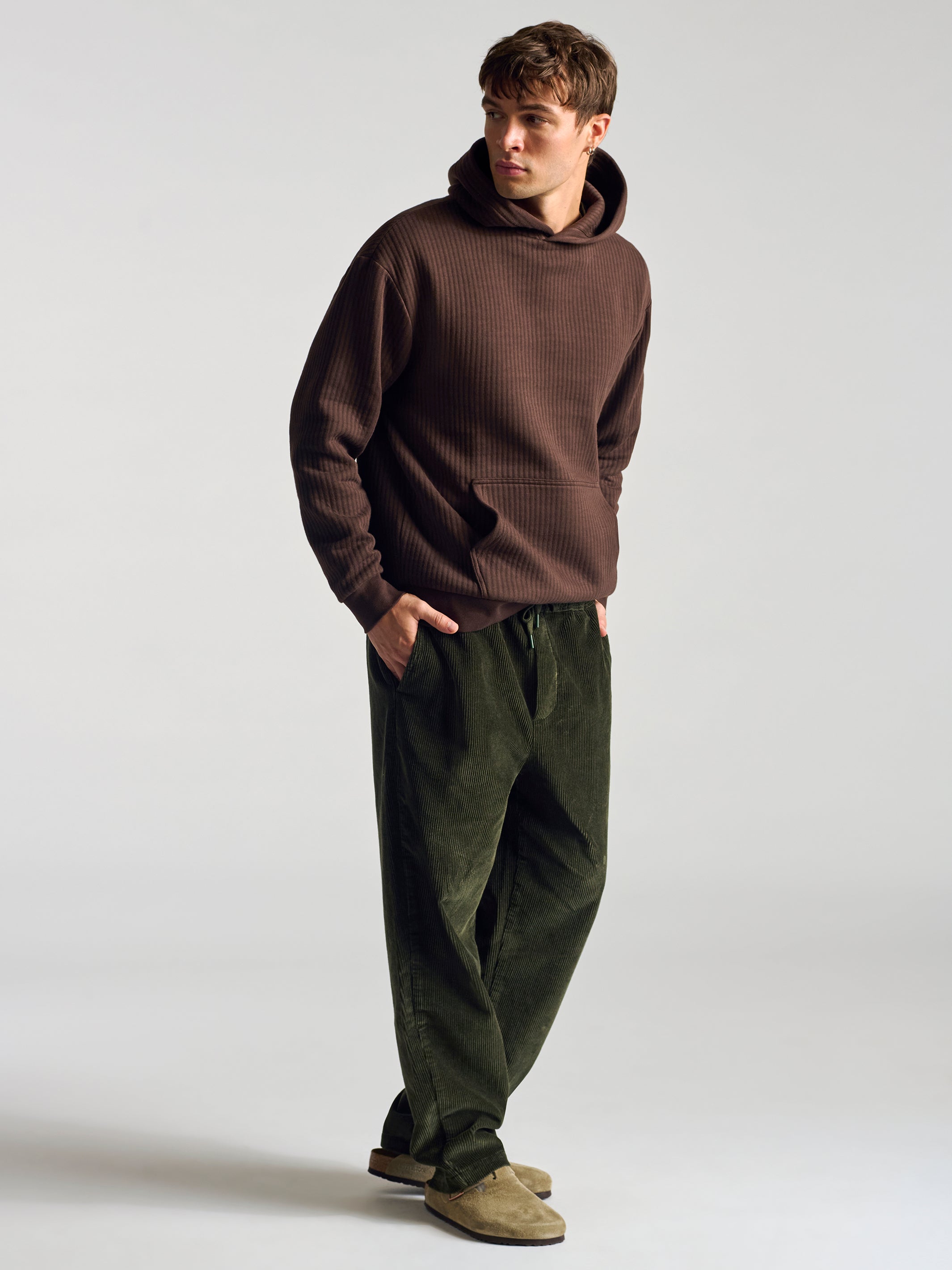 Men's Hooded Sweatshirt In Coffee Bean - BROOKLYN INDUSTRIES