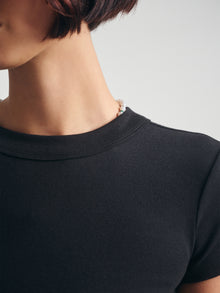 Women's Ribbed Cropped T-Shirt in Black