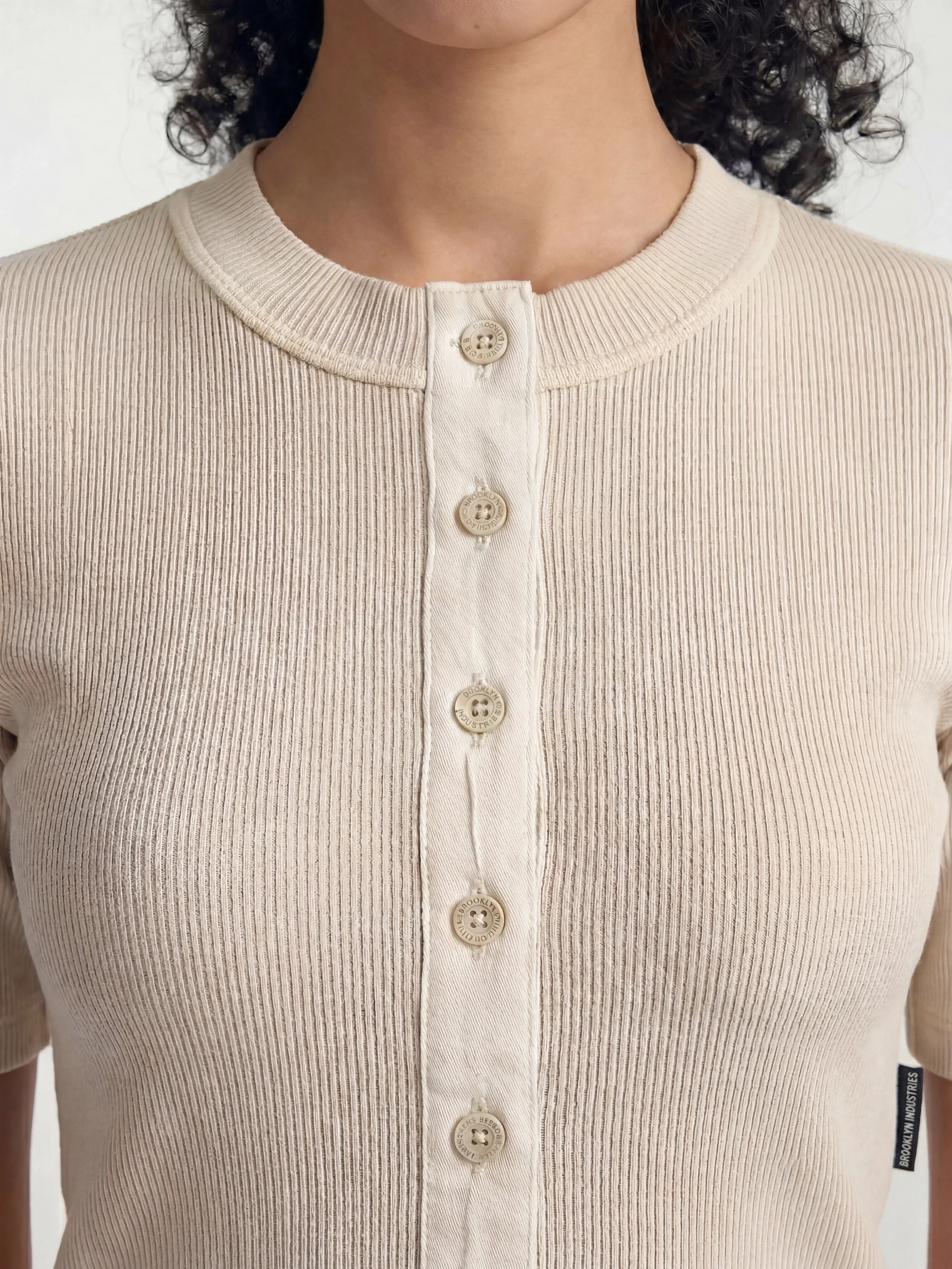Women's Ribbed Henley T-Shirt in Sandshell - BROOKLYN INDUSTRIES