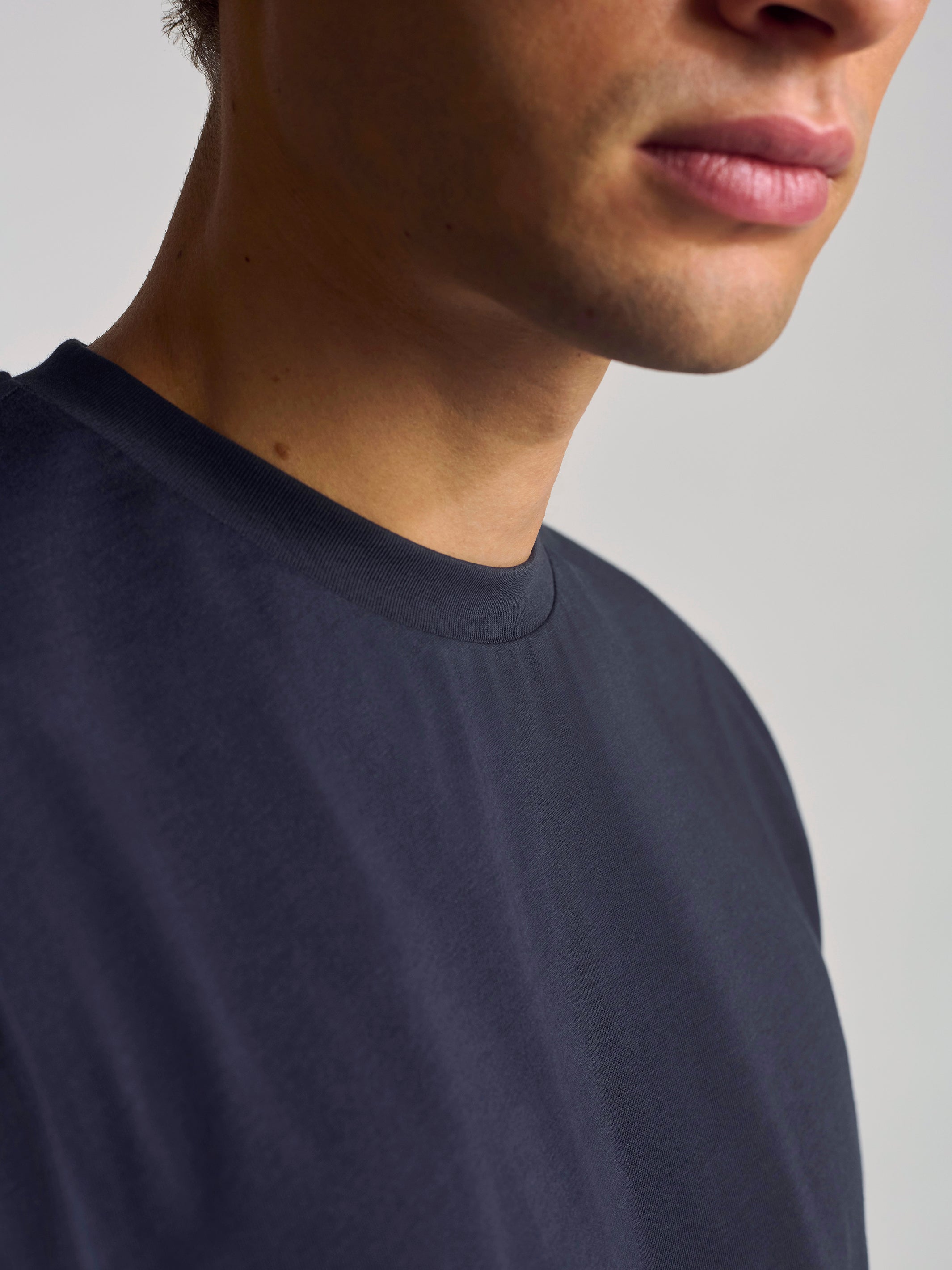 Men's Crew Neck Basic T-Shirt In Total Eclipse - BROOKLYN INDUSTRIES