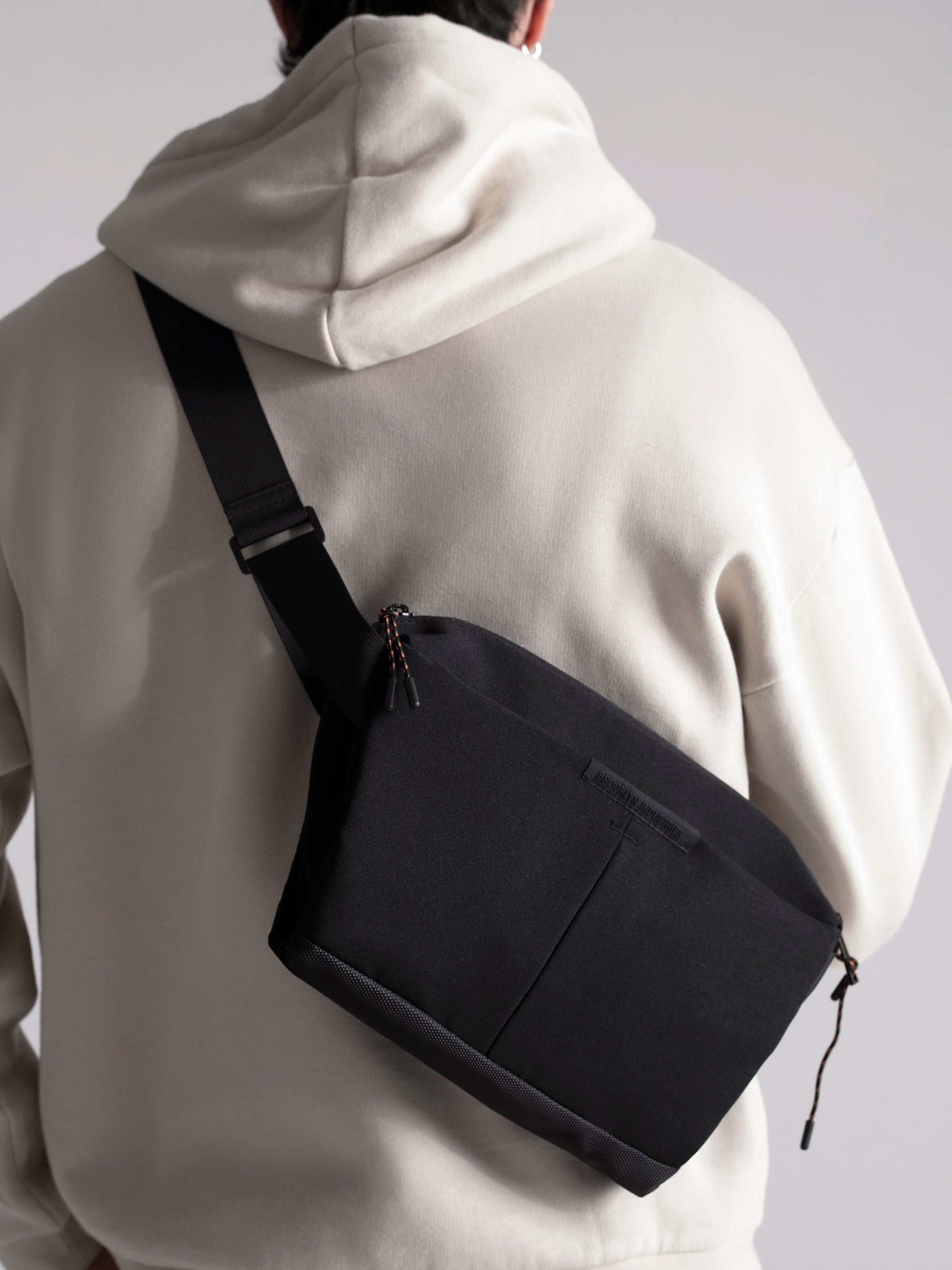 Belt Bag in Black - BROOKLYN INDUSTRIES