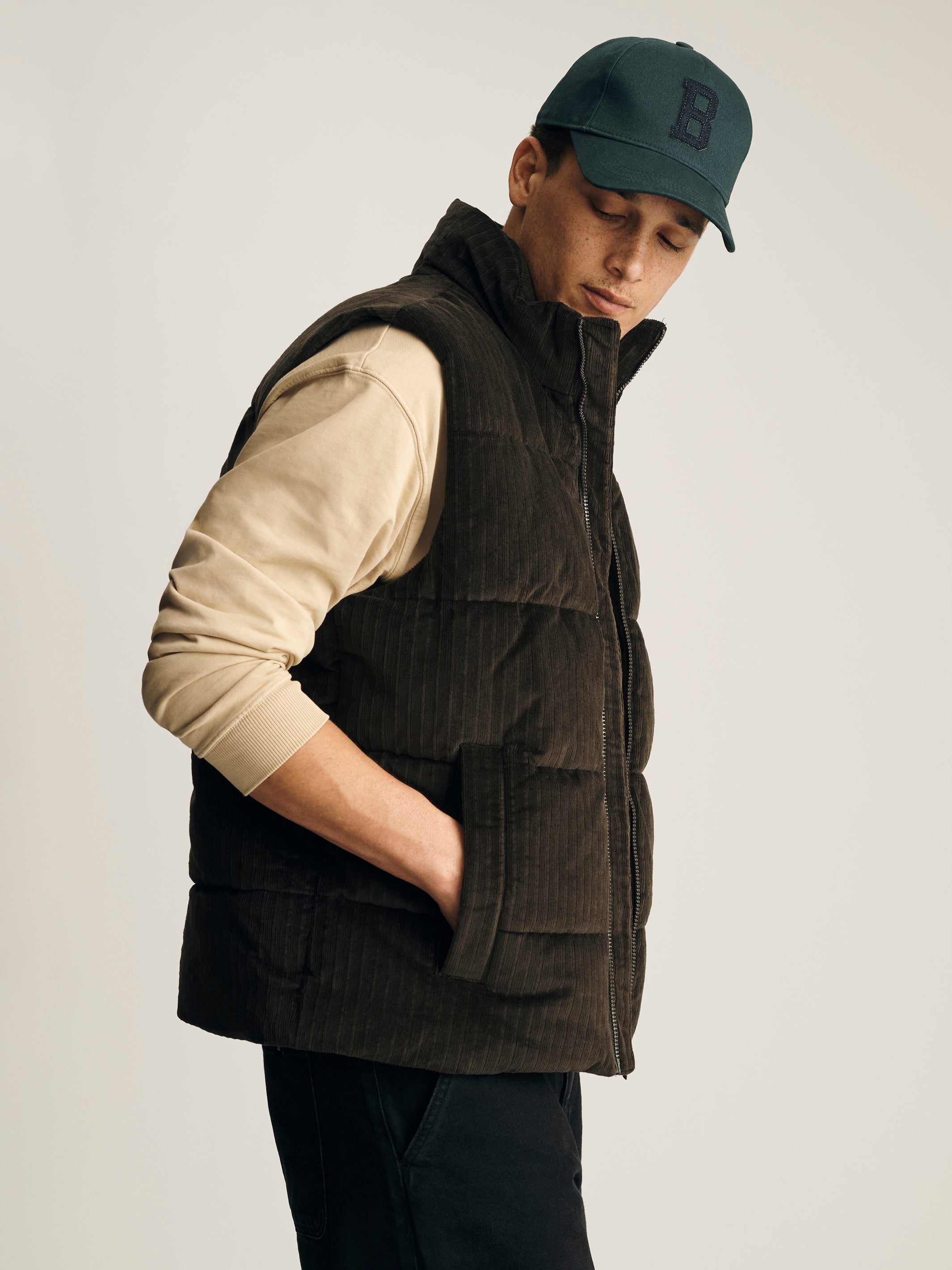 ベスト Name. CORDUROY UTILITY VEST BLACK 1 PHOTODOM Black Corduroy Zippered Utility Vest UNWORN