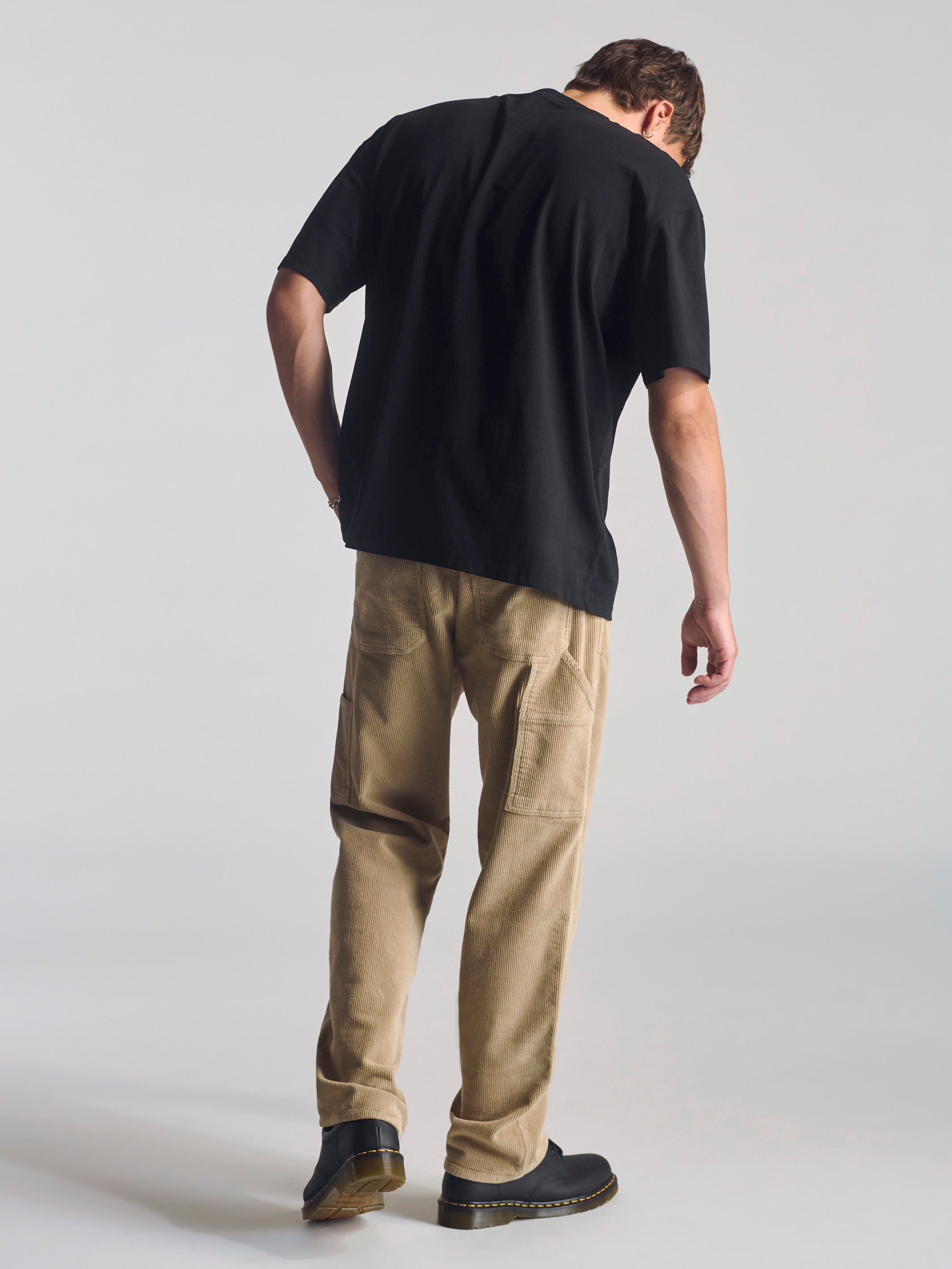 Men's Short Sleeve Pocket T-Shirt In Black - BROOKLYN INDUSTRIES