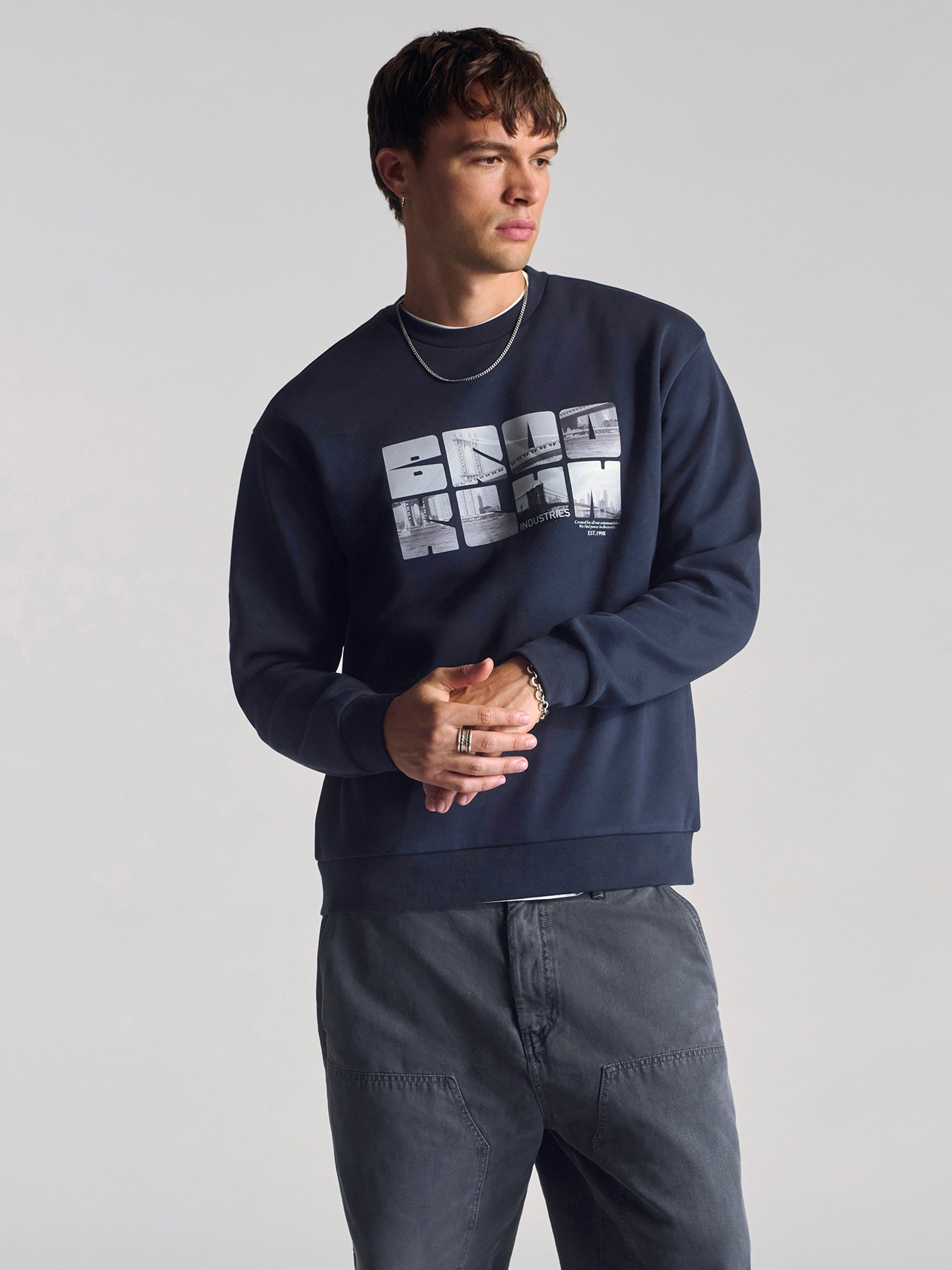 Men's City Printed Crew Neck Sweatshirt In Total Eclipse