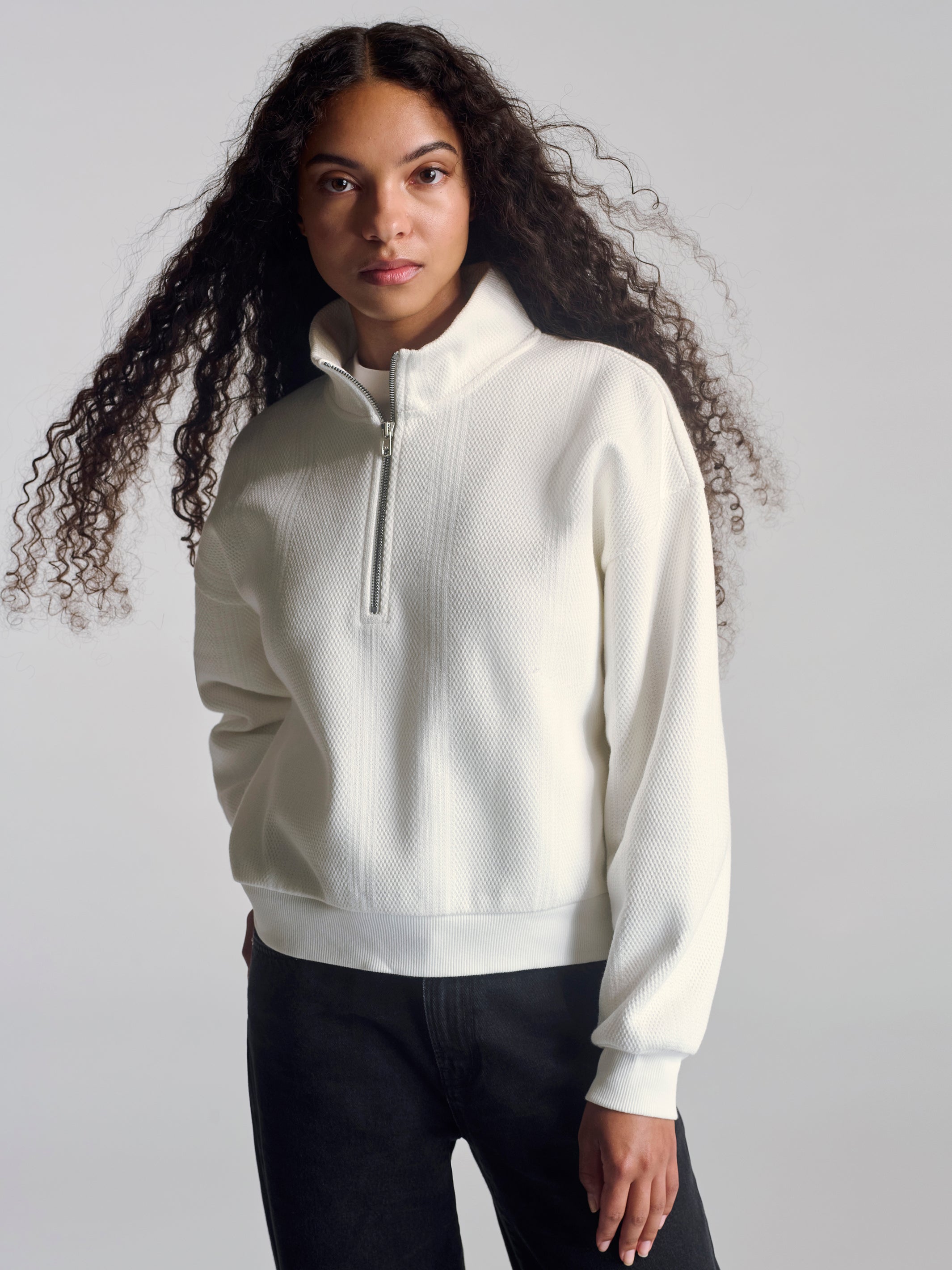 Women's Half Zip Sweatshirt In Antique White - BROOKLYN INDUSTRIES