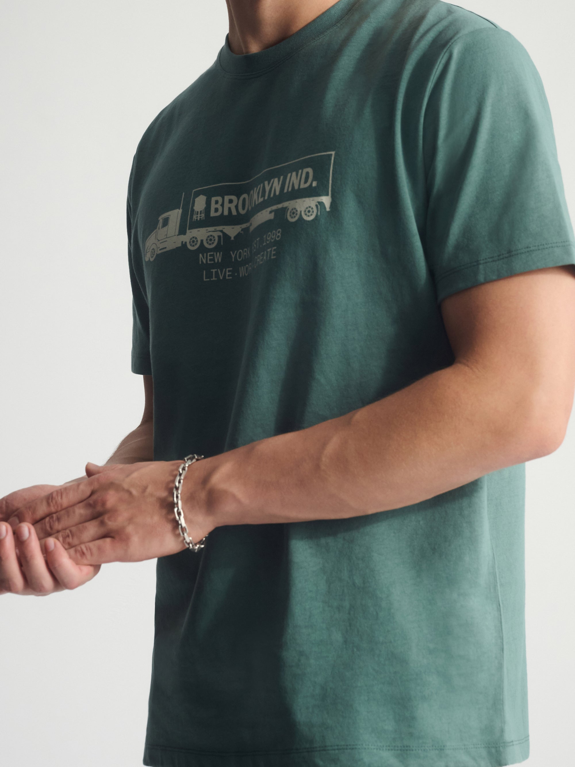 Men's Brooklyn Logo Cotton T-Shirt In Silver Pine